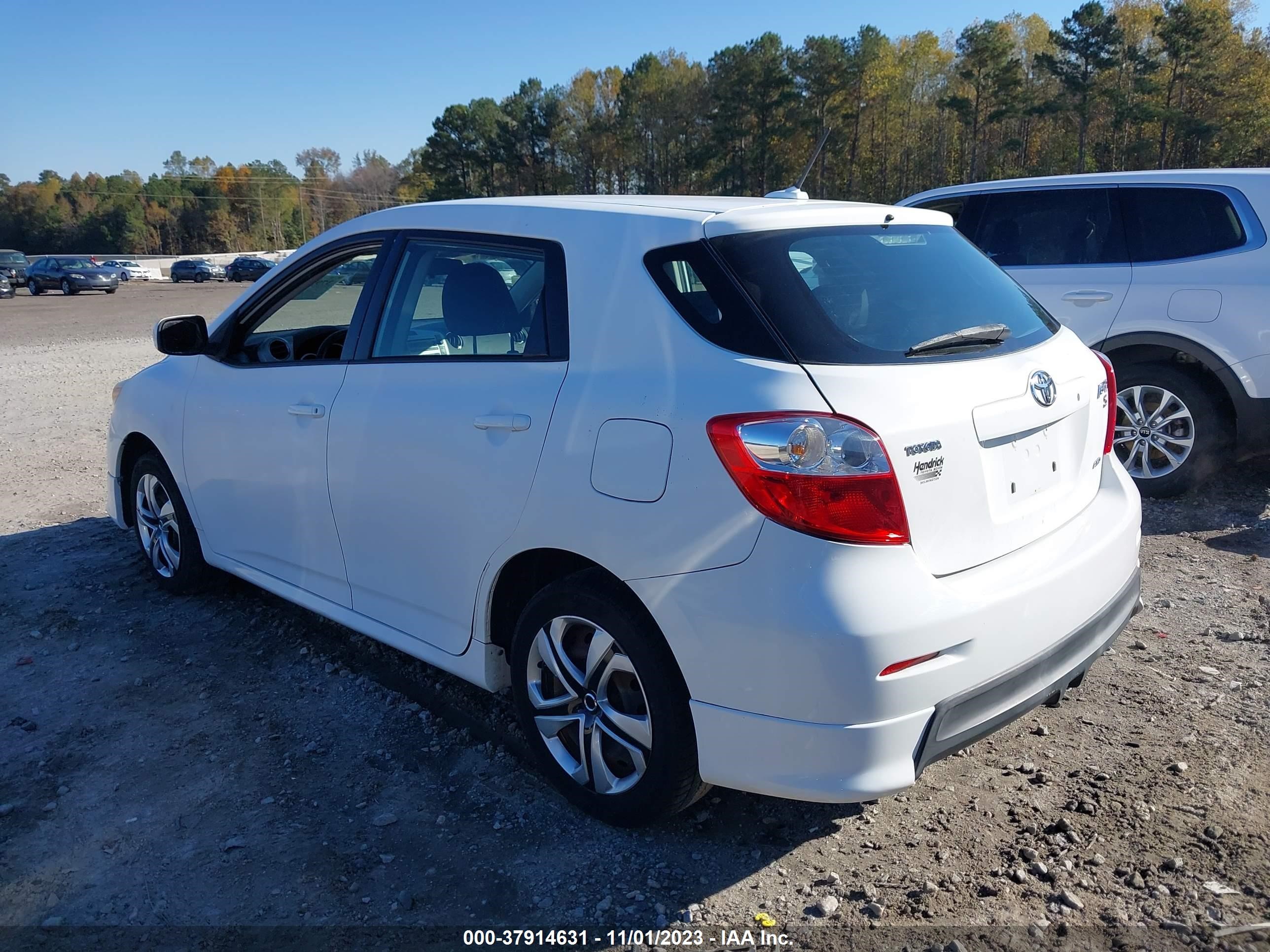 Photo 2 VIN: 2T1LE40E59C003965 - TOYOTA MATRIX 