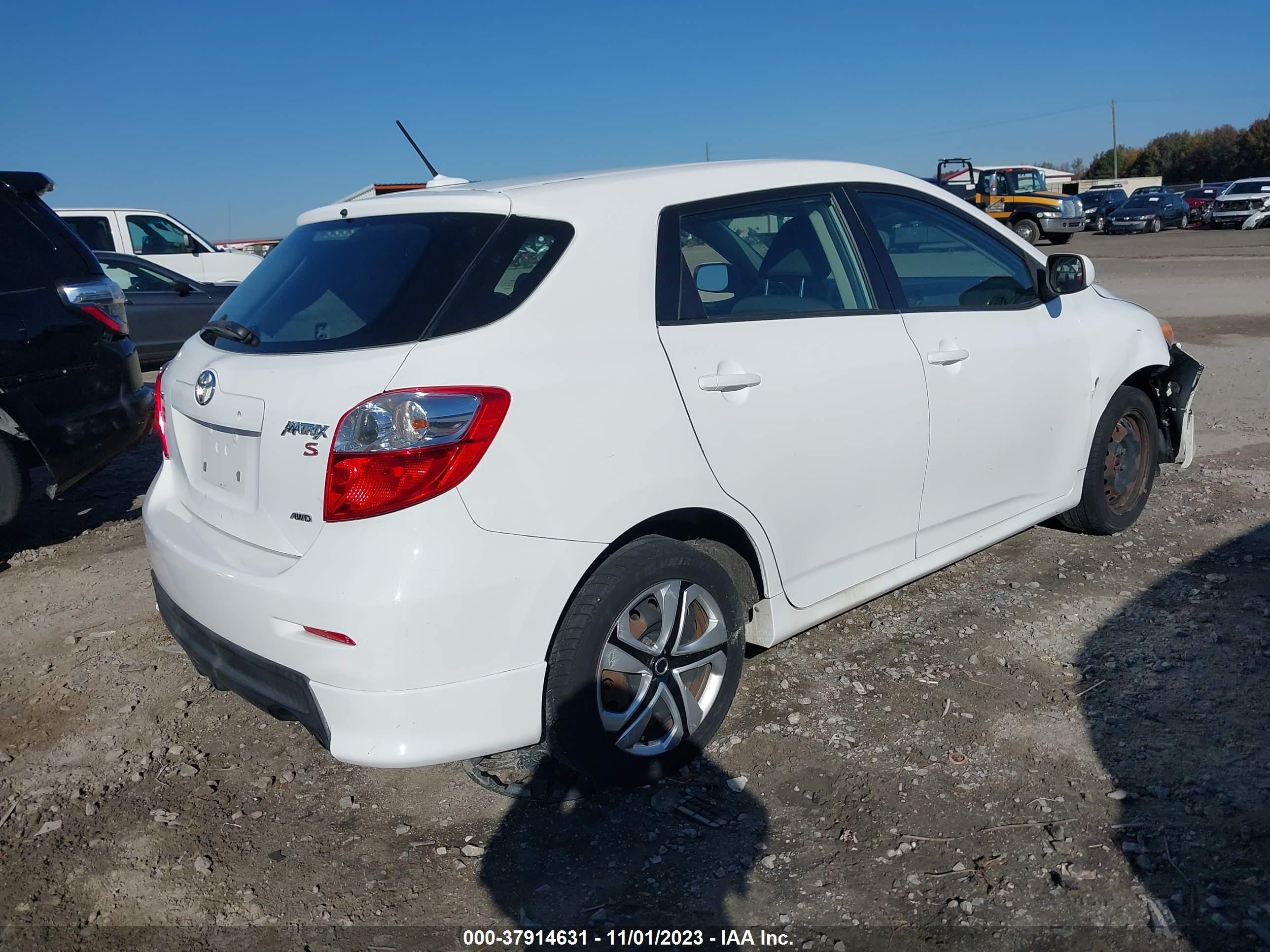 Photo 3 VIN: 2T1LE40E59C003965 - TOYOTA MATRIX 