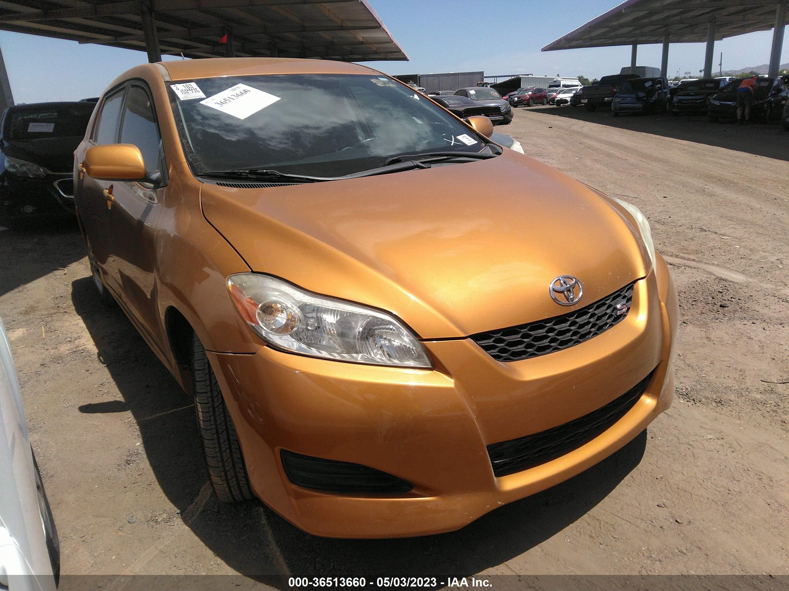 Photo 0 VIN: 2T1LE40E69C005921 - TOYOTA MATRIX 