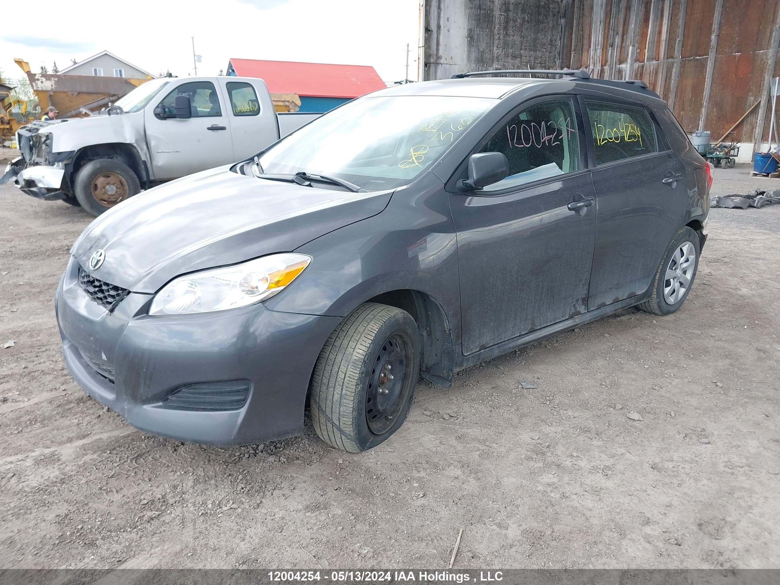 Photo 1 VIN: 2T1LE4EE0DC023011 - TOYOTA MATRIX 