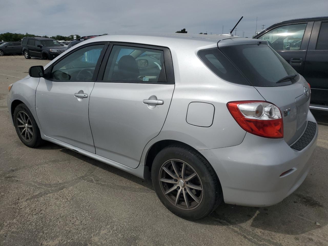 Photo 1 VIN: 2T1LE4EE4AC013660 - TOYOTA MATRIX 