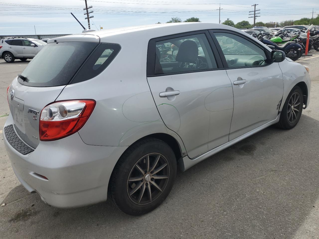 Photo 2 VIN: 2T1LE4EE4AC013660 - TOYOTA MATRIX 