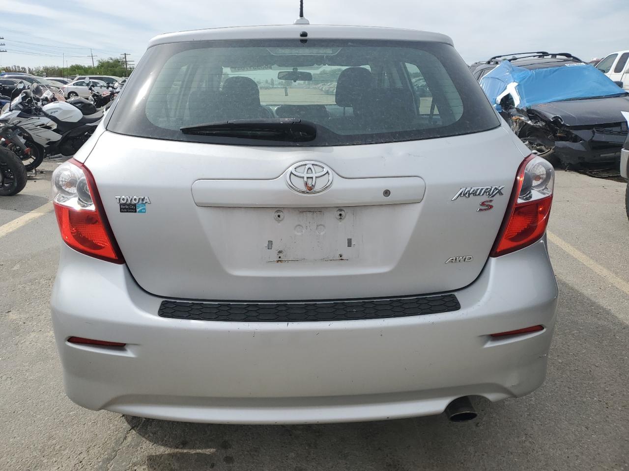 Photo 5 VIN: 2T1LE4EE4AC013660 - TOYOTA MATRIX 