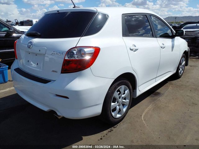 Photo 3 VIN: 2T1LE4EE8BC020225 - TOYOTA MATRIX 