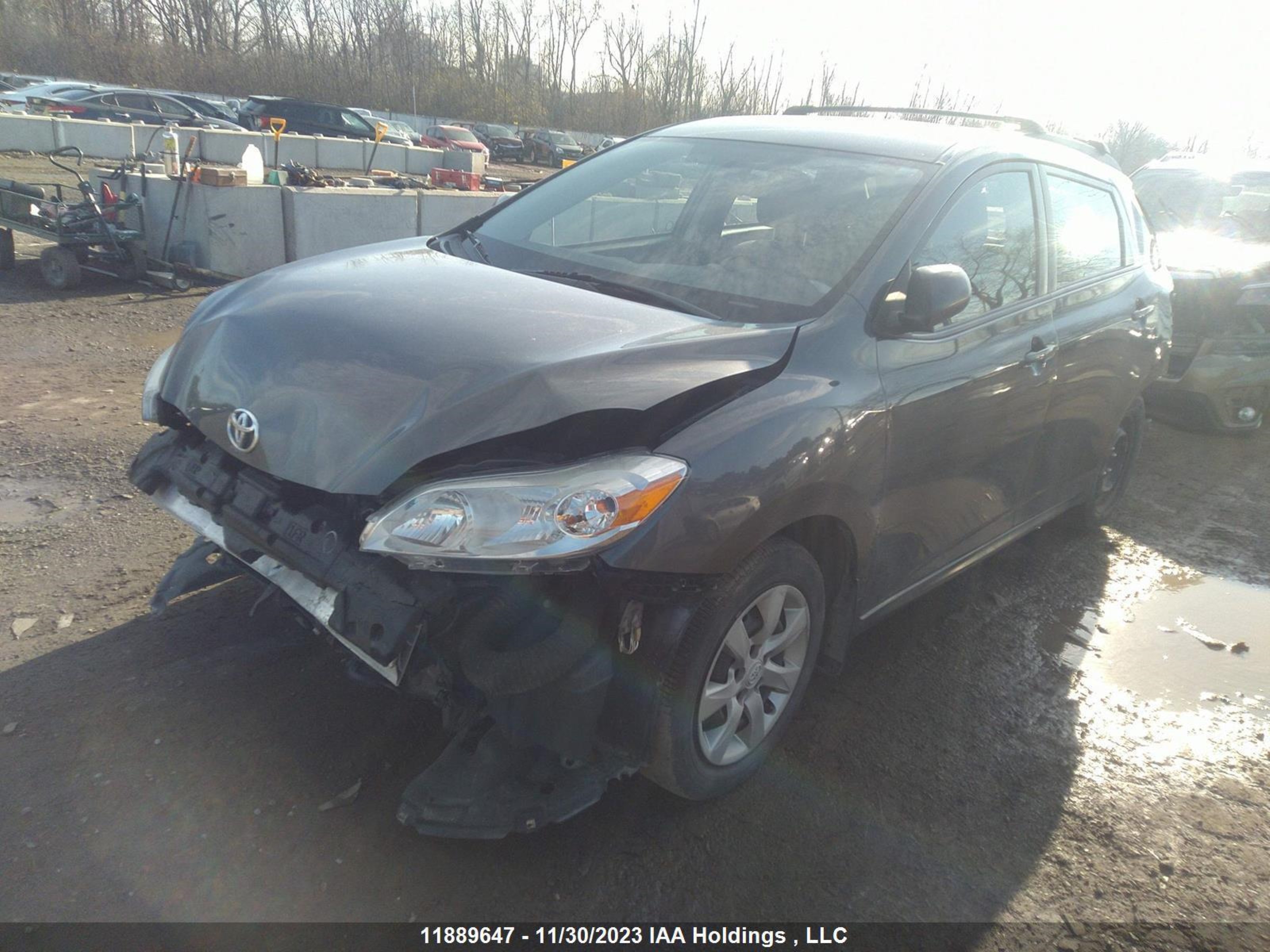 Photo 1 VIN: 2T1LE4EE9BC019567 - TOYOTA MATRIX 