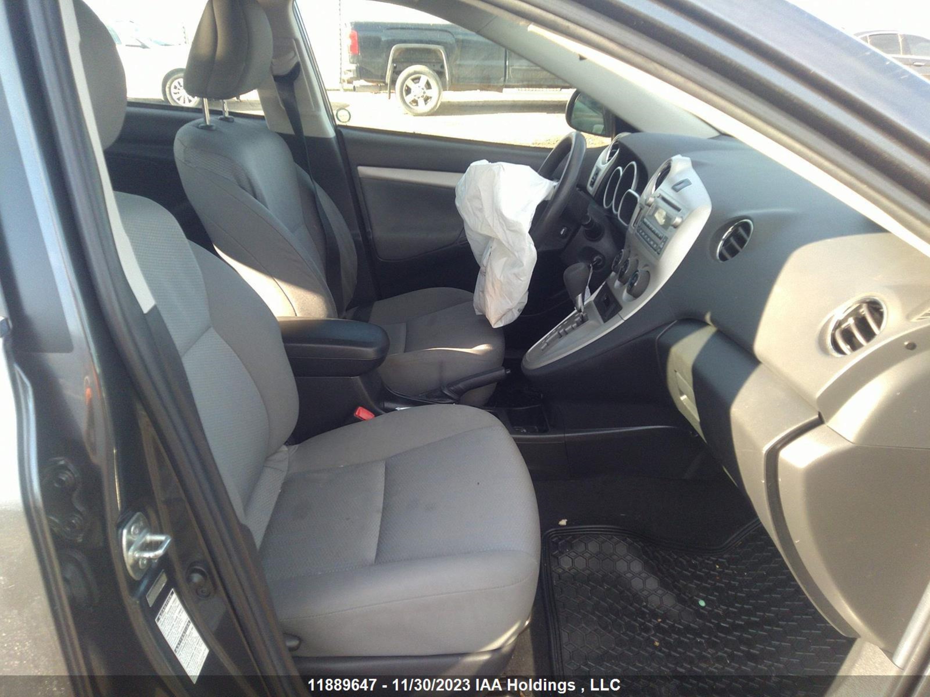 Photo 4 VIN: 2T1LE4EE9BC019567 - TOYOTA MATRIX 