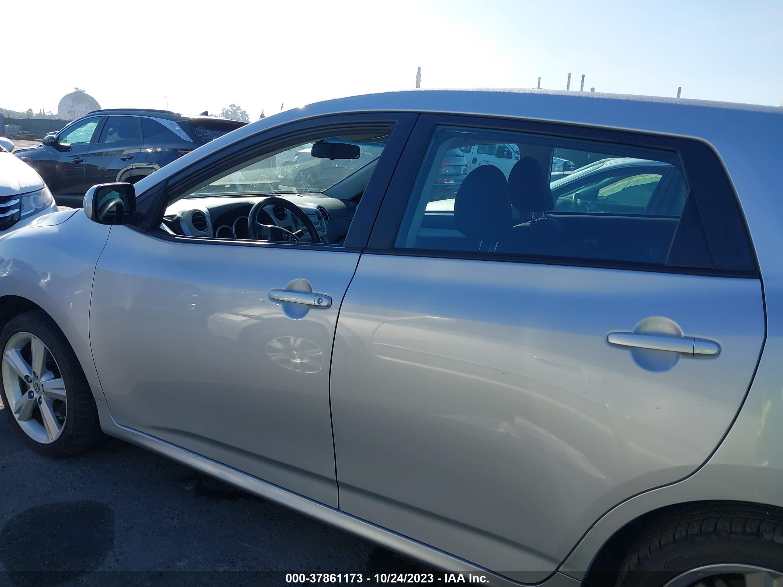 Photo 13 VIN: 2T1LE4EEXAC016885 - TOYOTA MATRIX 