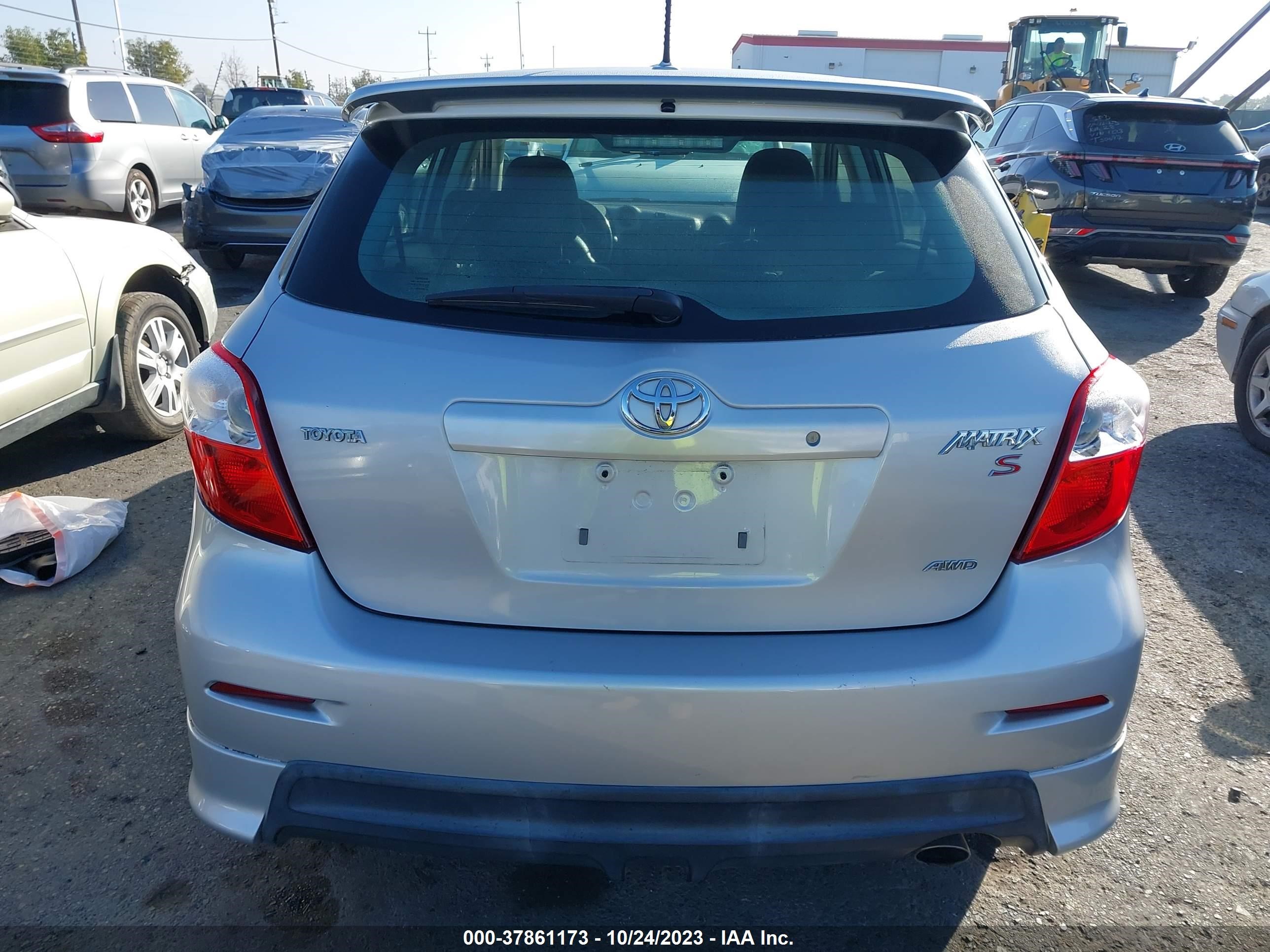 Photo 15 VIN: 2T1LE4EEXAC016885 - TOYOTA MATRIX 