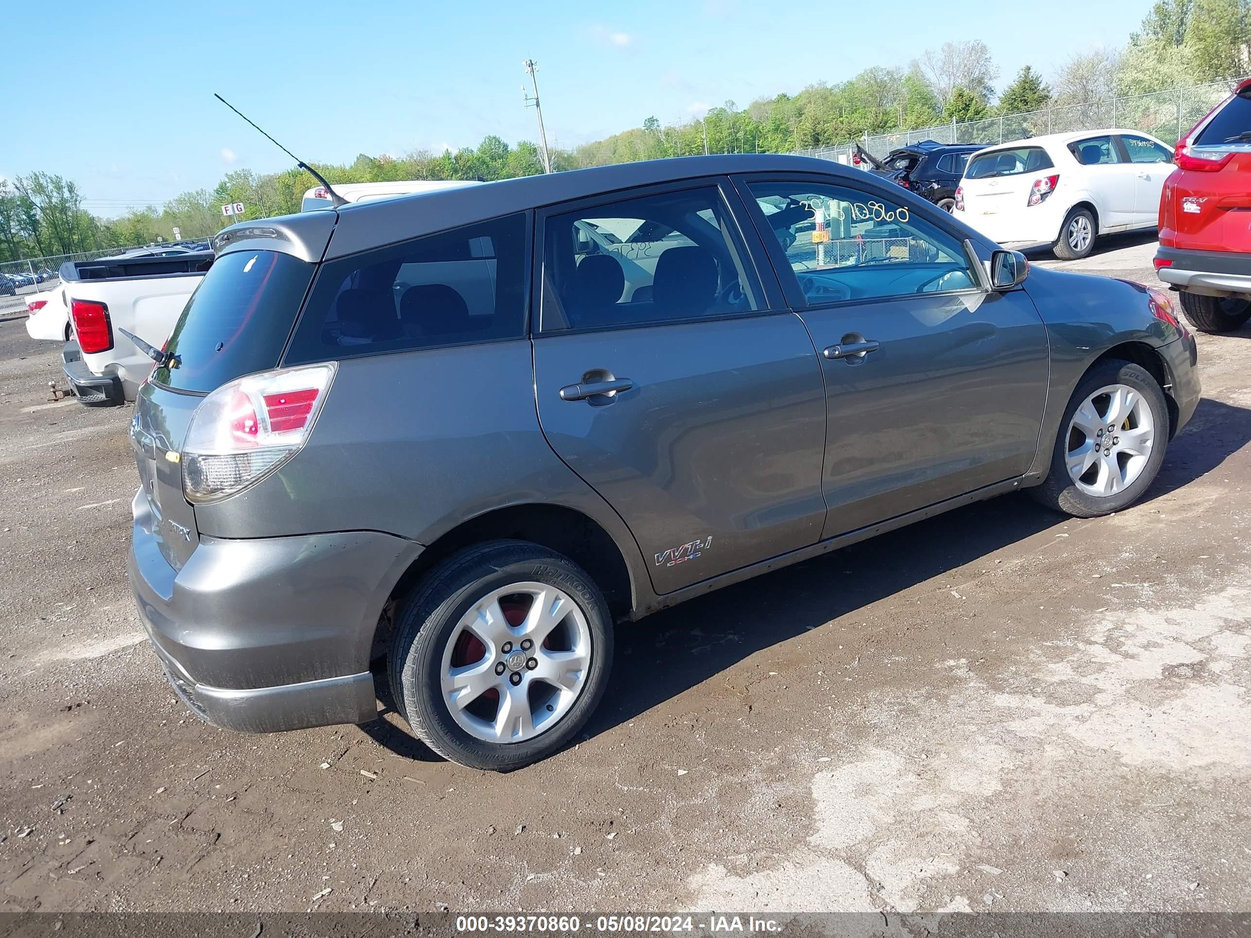 Photo 3 VIN: 2T1LR30E36C560805 - TOYOTA MATRIX 