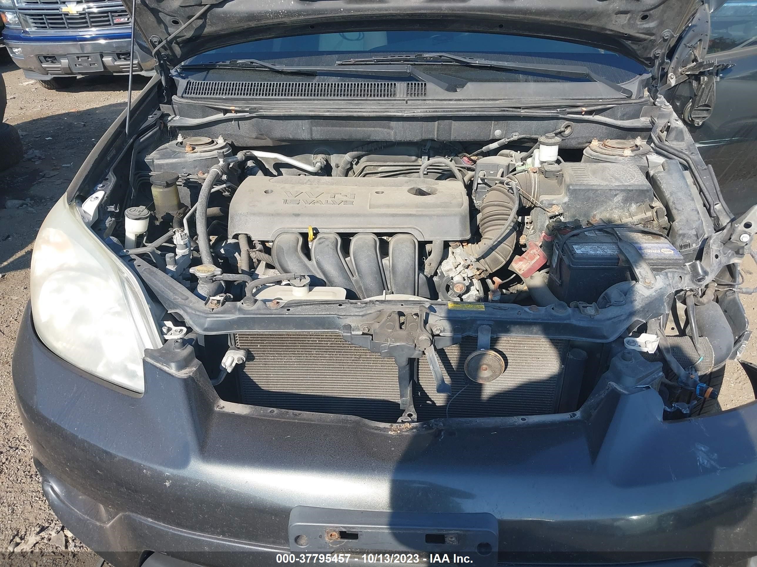 Photo 9 VIN: 2T1LR32E05C389300 - TOYOTA MATRIX 