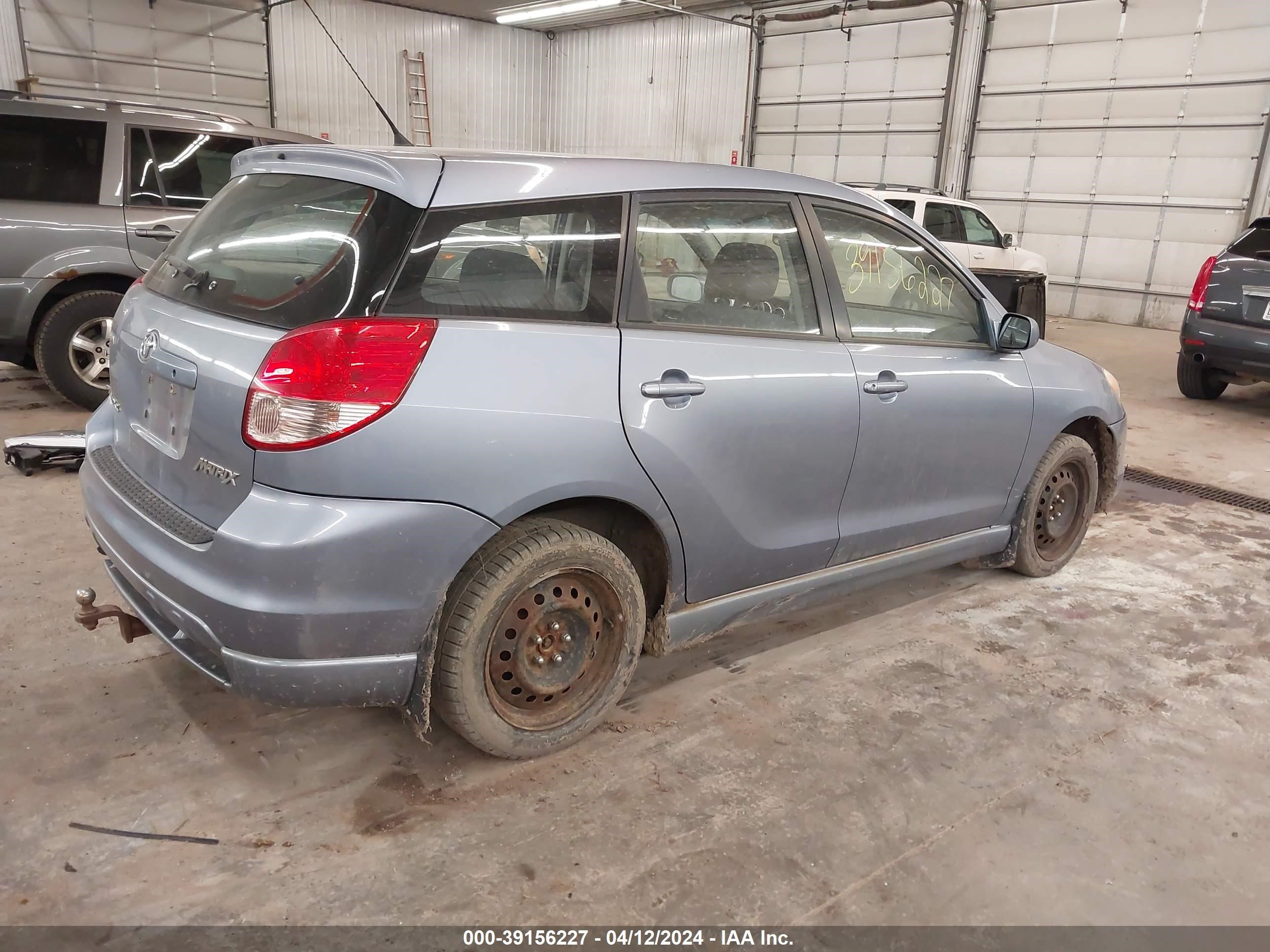 Photo 3 VIN: 2T1LR32E14C236911 - TOYOTA MATRIX 