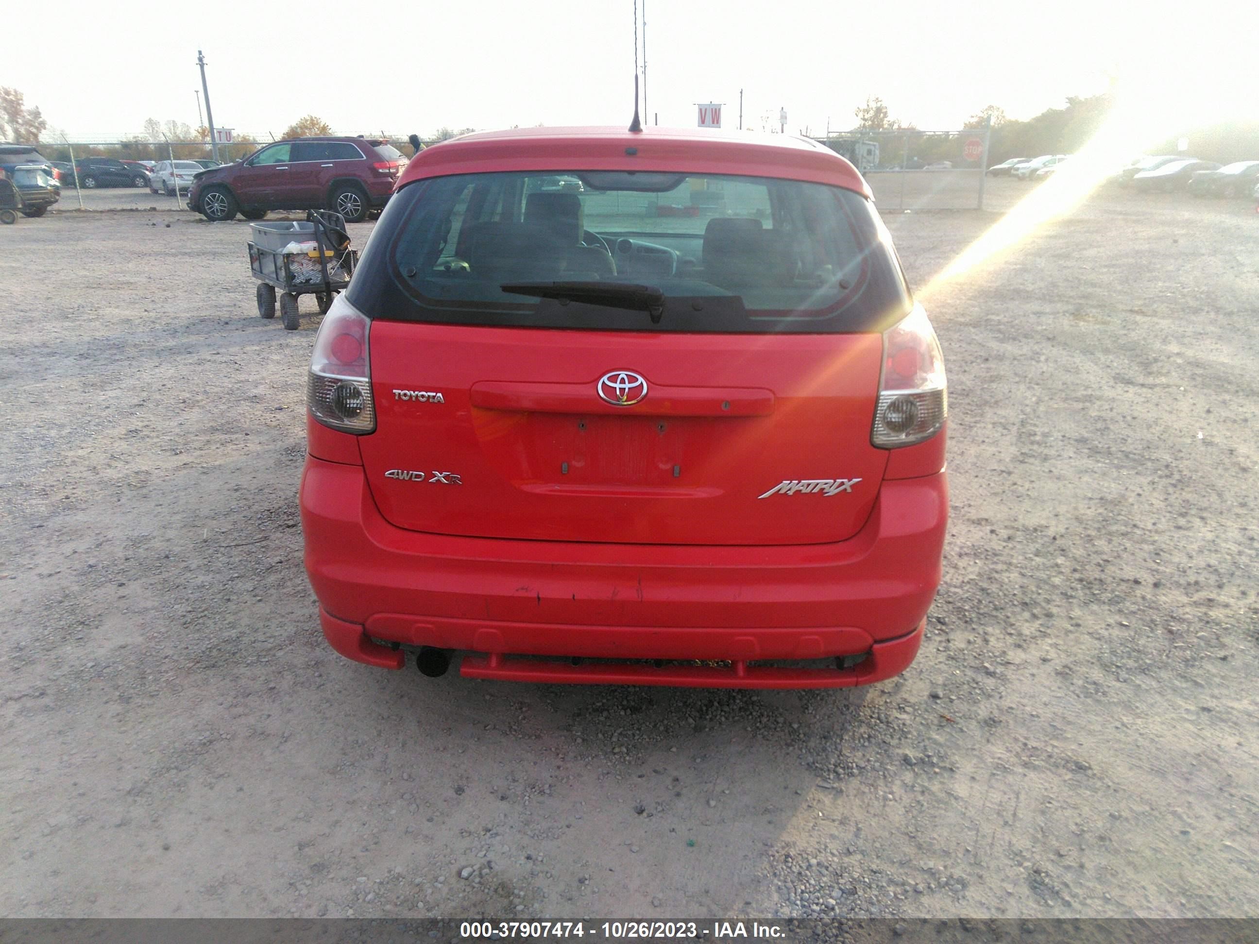 Photo 16 VIN: 2T1LR32E35C470047 - TOYOTA MATRIX 