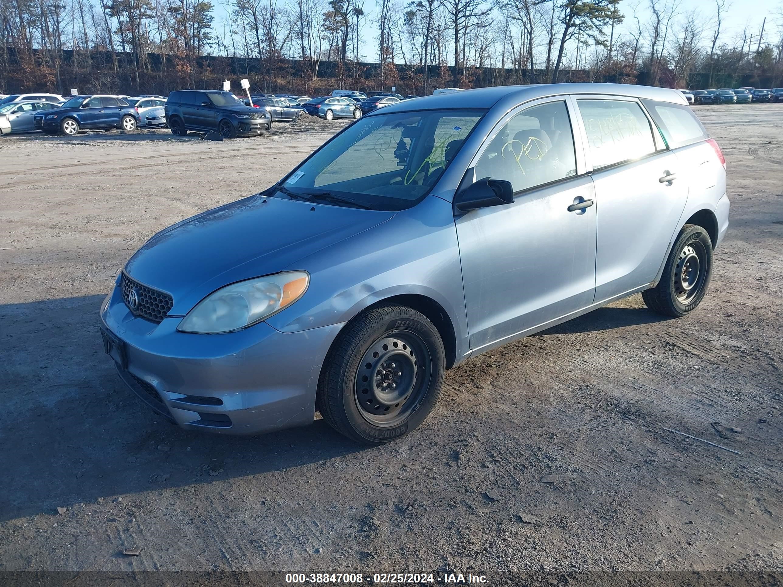 Photo 1 VIN: 2T1LR32E43C021876 - TOYOTA MATRIX 