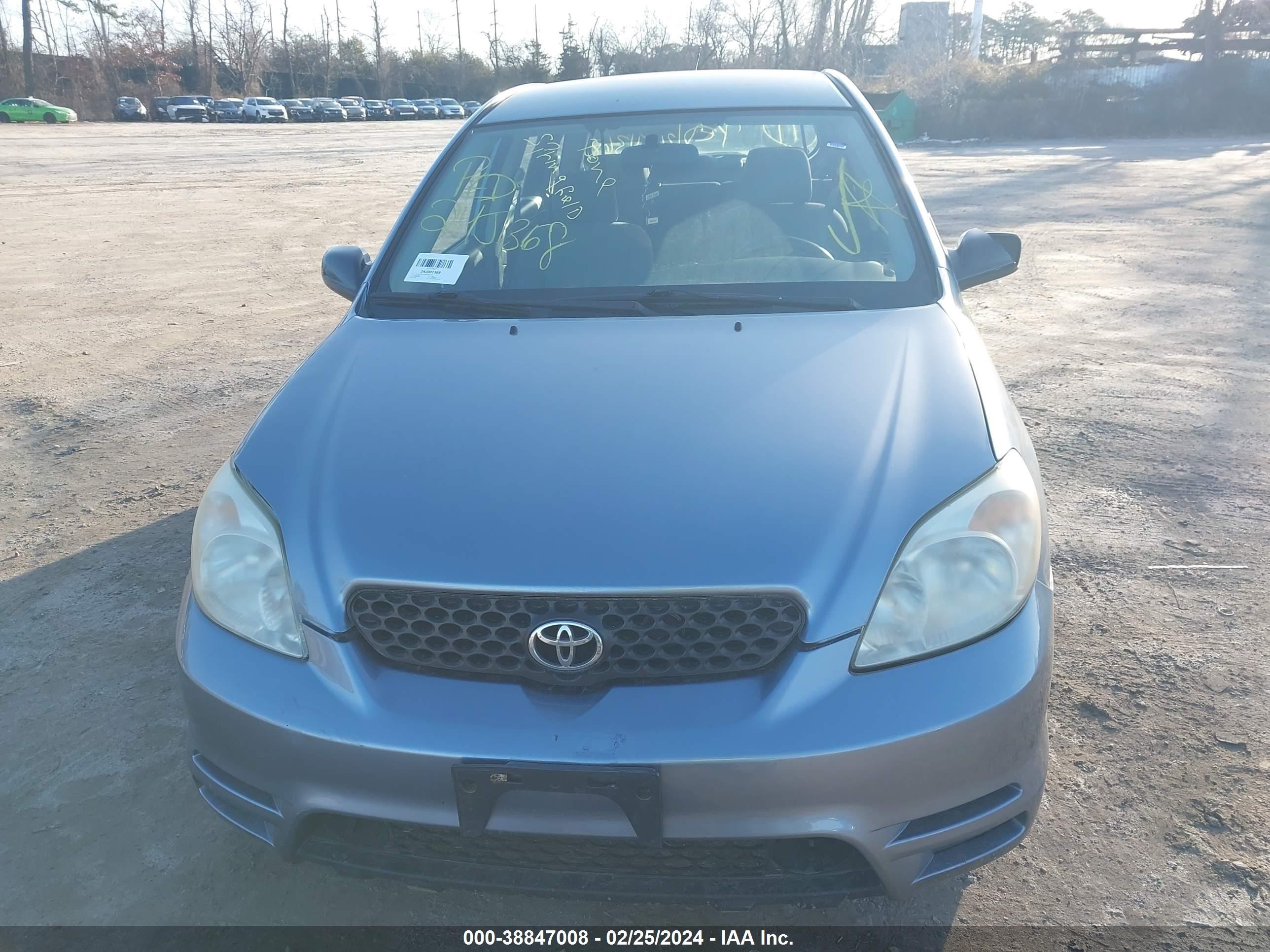 Photo 5 VIN: 2T1LR32E43C021876 - TOYOTA MATRIX 