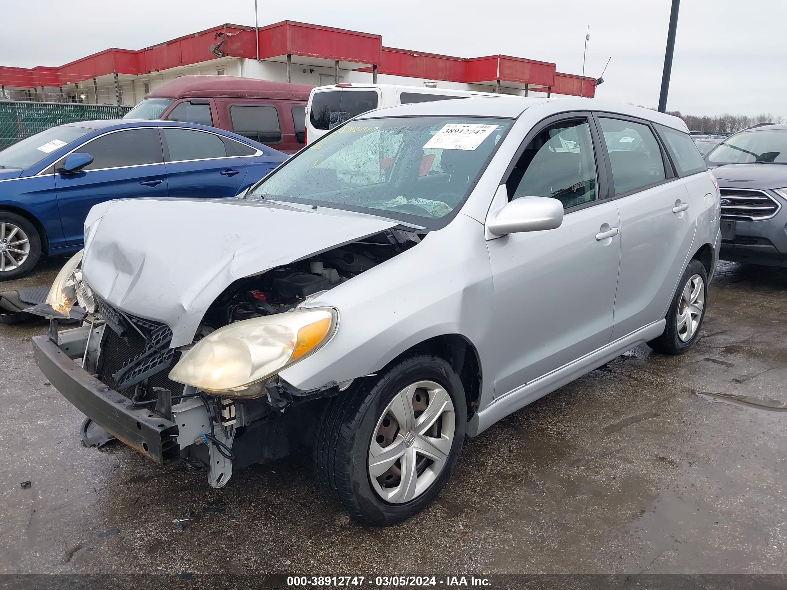 Photo 1 VIN: 2T1LR32E46C551527 - TOYOTA MATRIX 