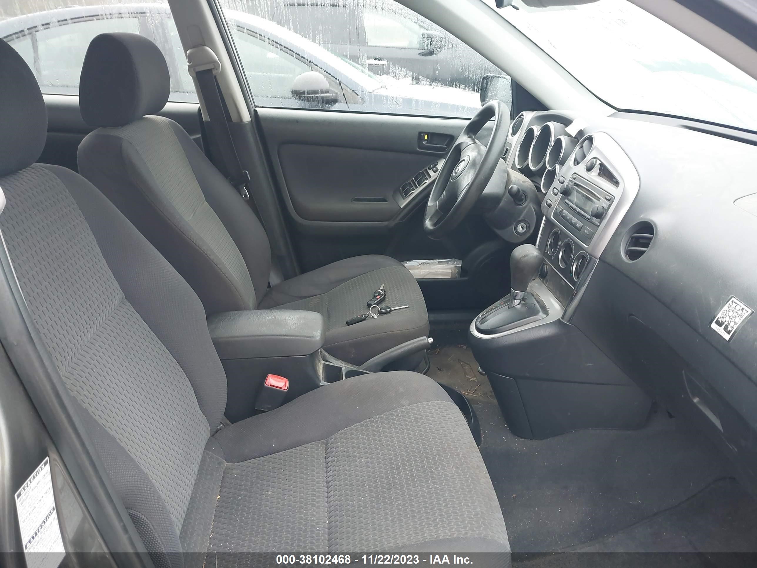 Photo 4 VIN: 2T1LR32E56C558826 - TOYOTA MATRIX 