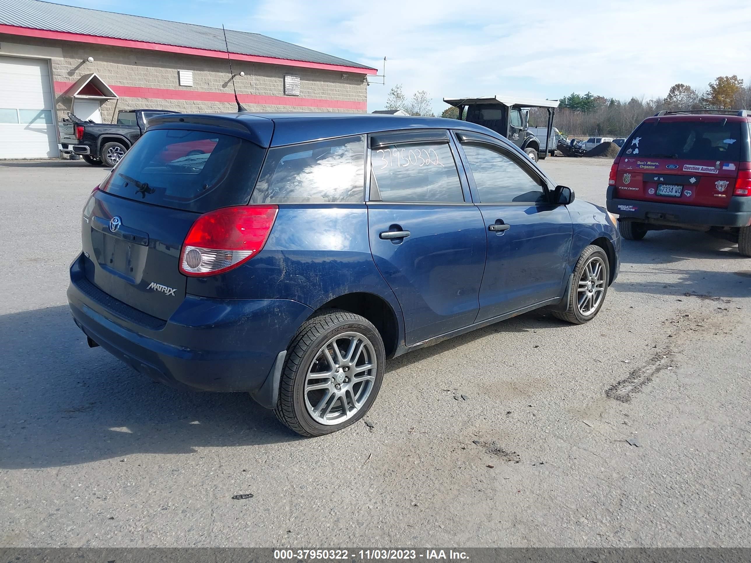 Photo 3 VIN: 2T1LR32E73C150548 - TOYOTA MATRIX 