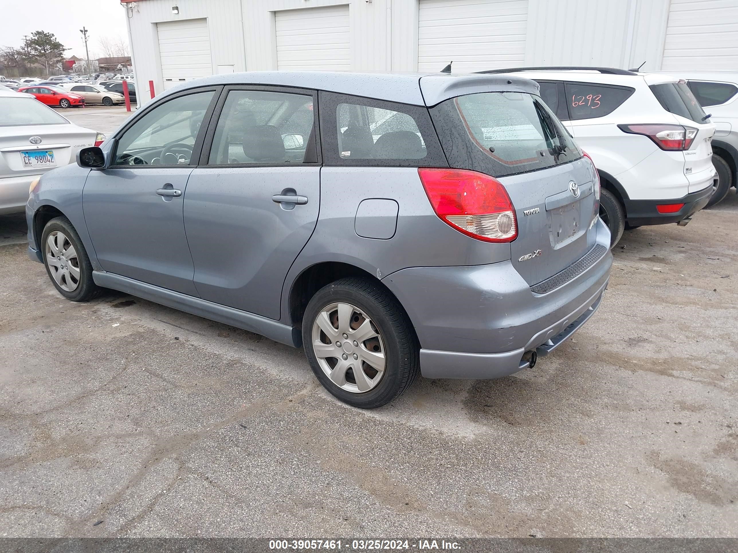 Photo 2 VIN: 2T1LR32E94C166803 - TOYOTA MATRIX 