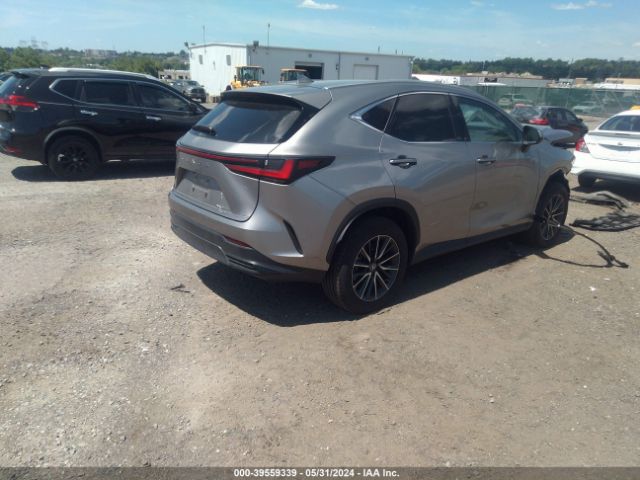 Photo 3 VIN: 2T2AGCEZ1RC038375 - LEXUS NX 