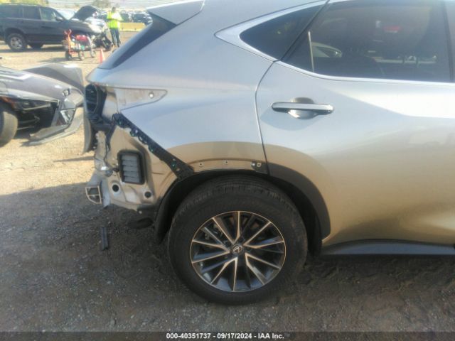 Photo 5 VIN: 2T2AGCEZ5NC002893 - LEXUS NX 