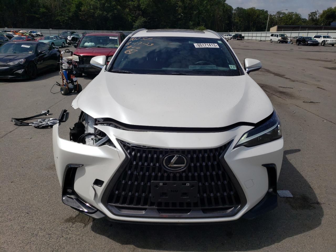 Photo 4 VIN: 2T2AKCEZ4NC006397 - LEXUS NX 