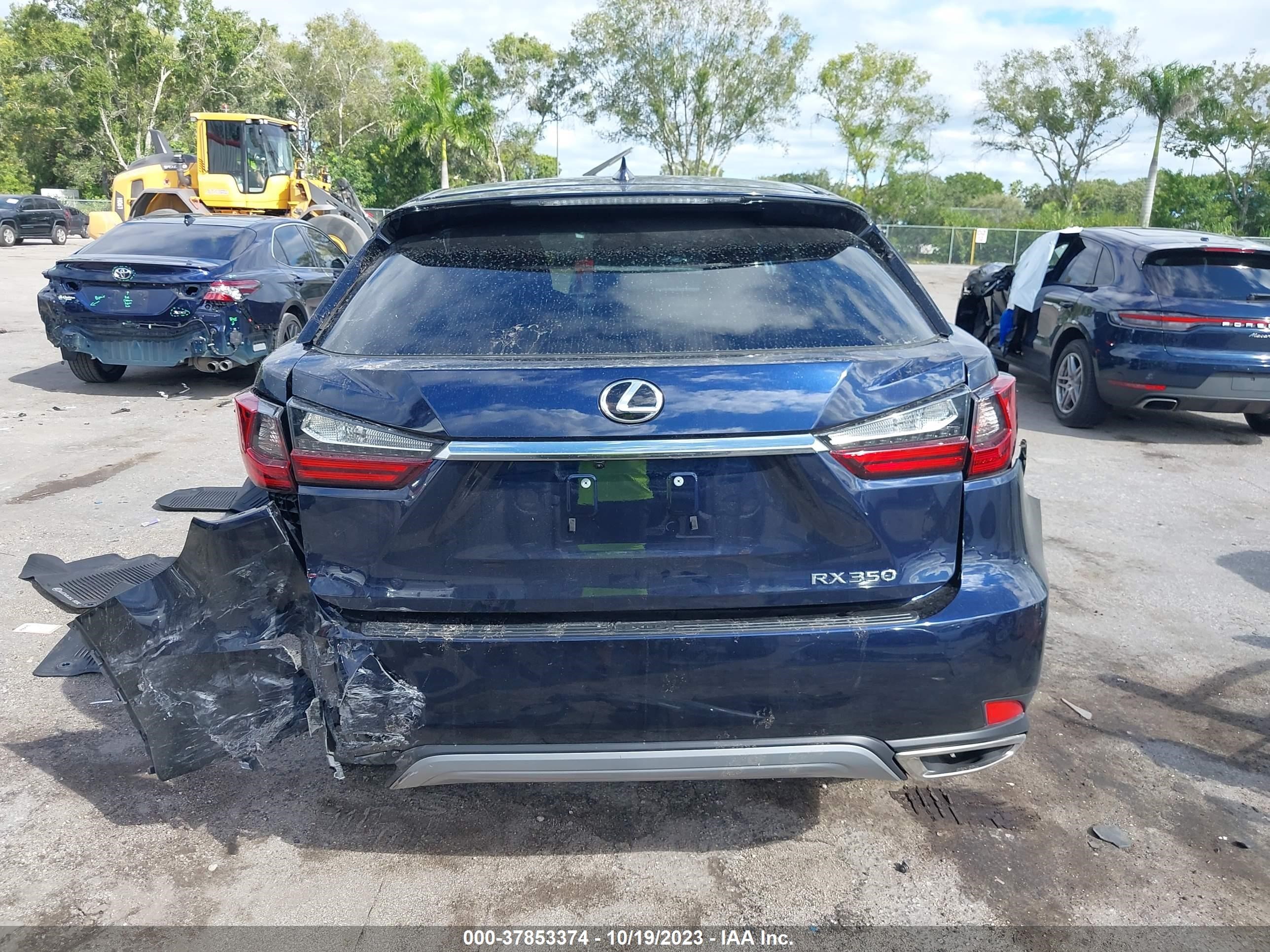 Photo 15 VIN: 2T2AZMAA8NC227633 - LEXUS RX 