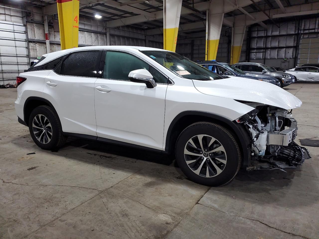 Photo 3 VIN: 2T2AZMDA4NC321083 - LEXUS RX 