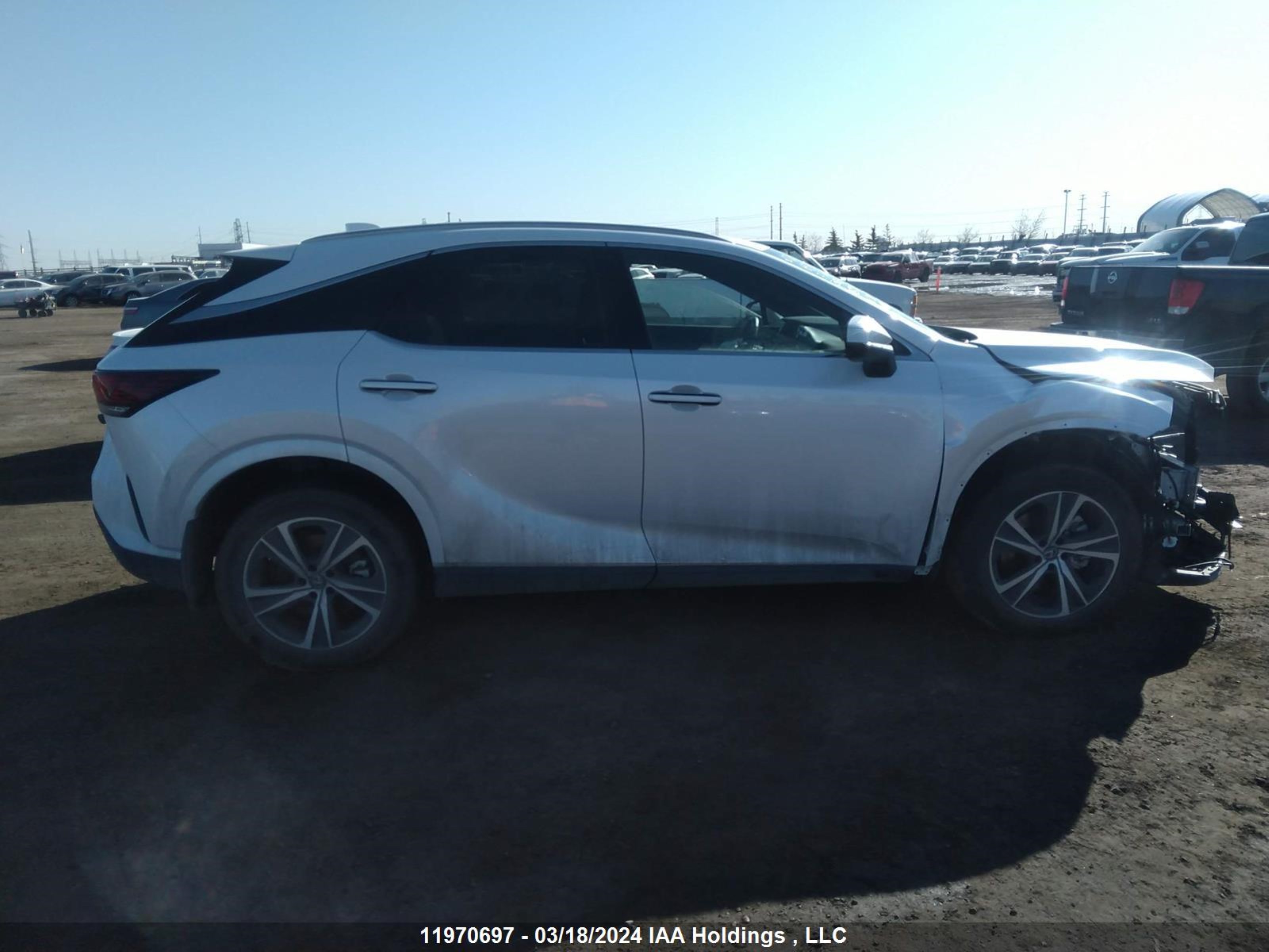 Photo 13 VIN: 2T2BAMCA1PC011635 - LEXUS RX 