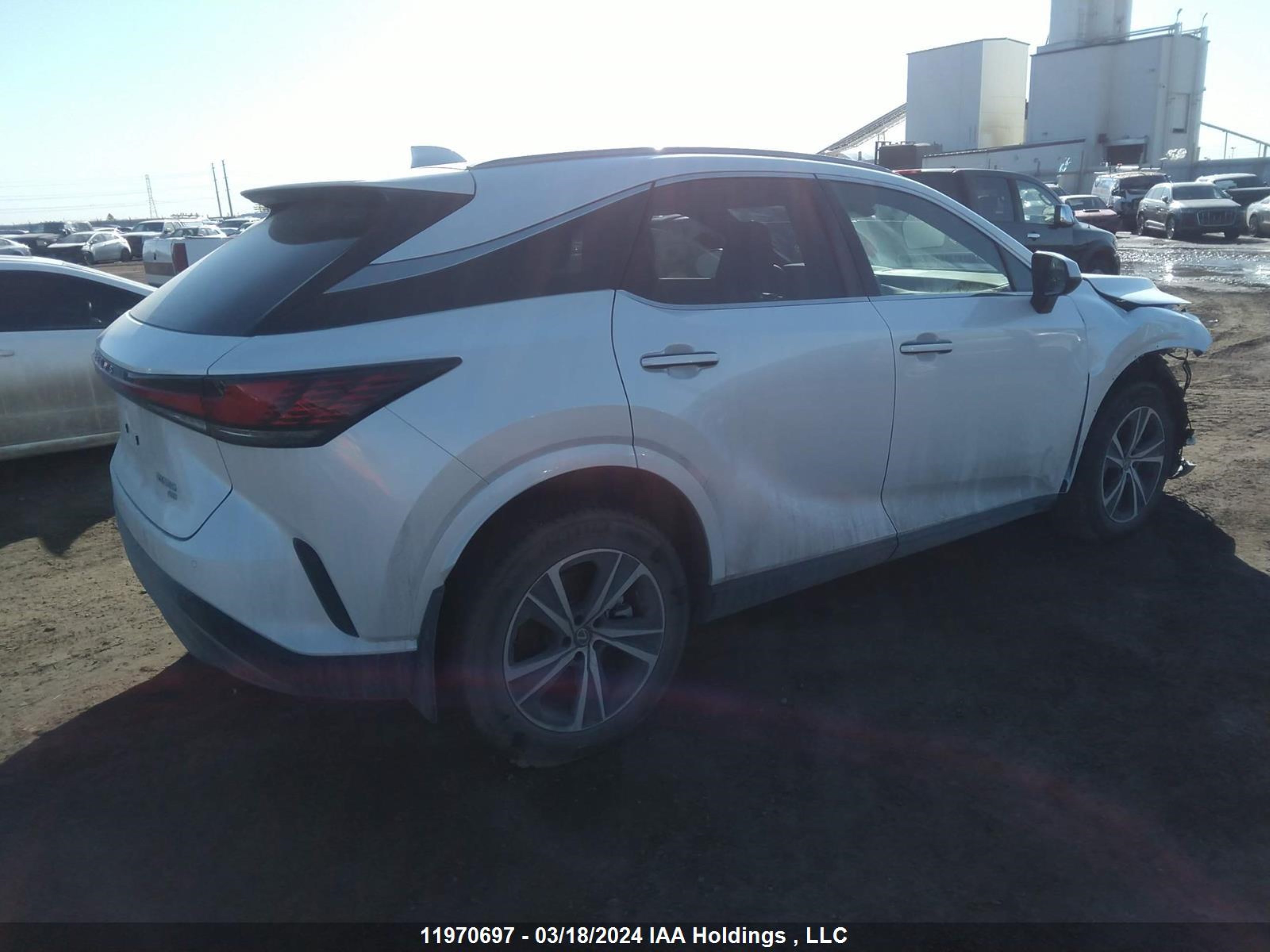 Photo 3 VIN: 2T2BAMCA1PC011635 - LEXUS RX 