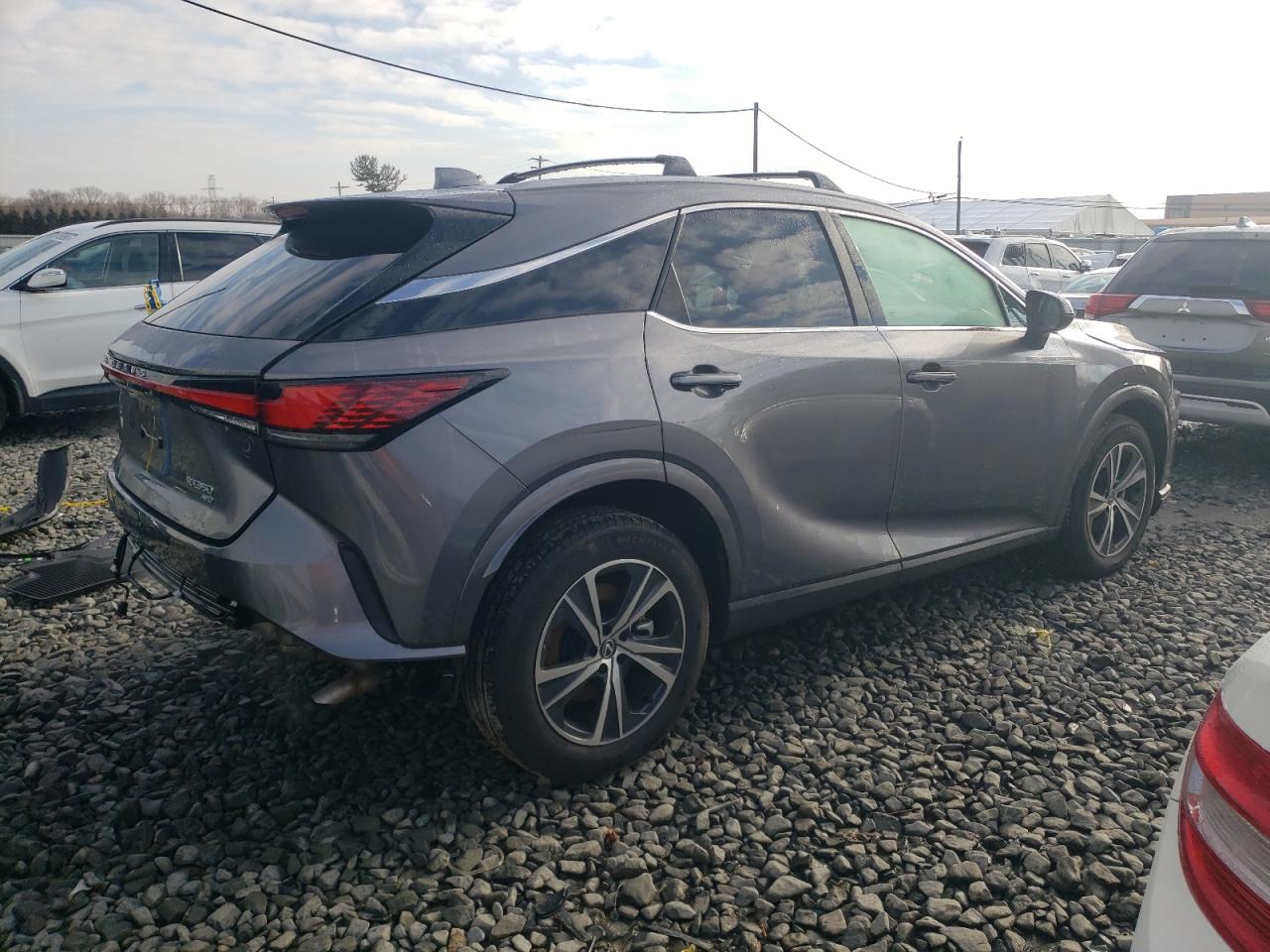 Photo 2 VIN: 2T2BAMCA7PC013311 - LEXUS RX 