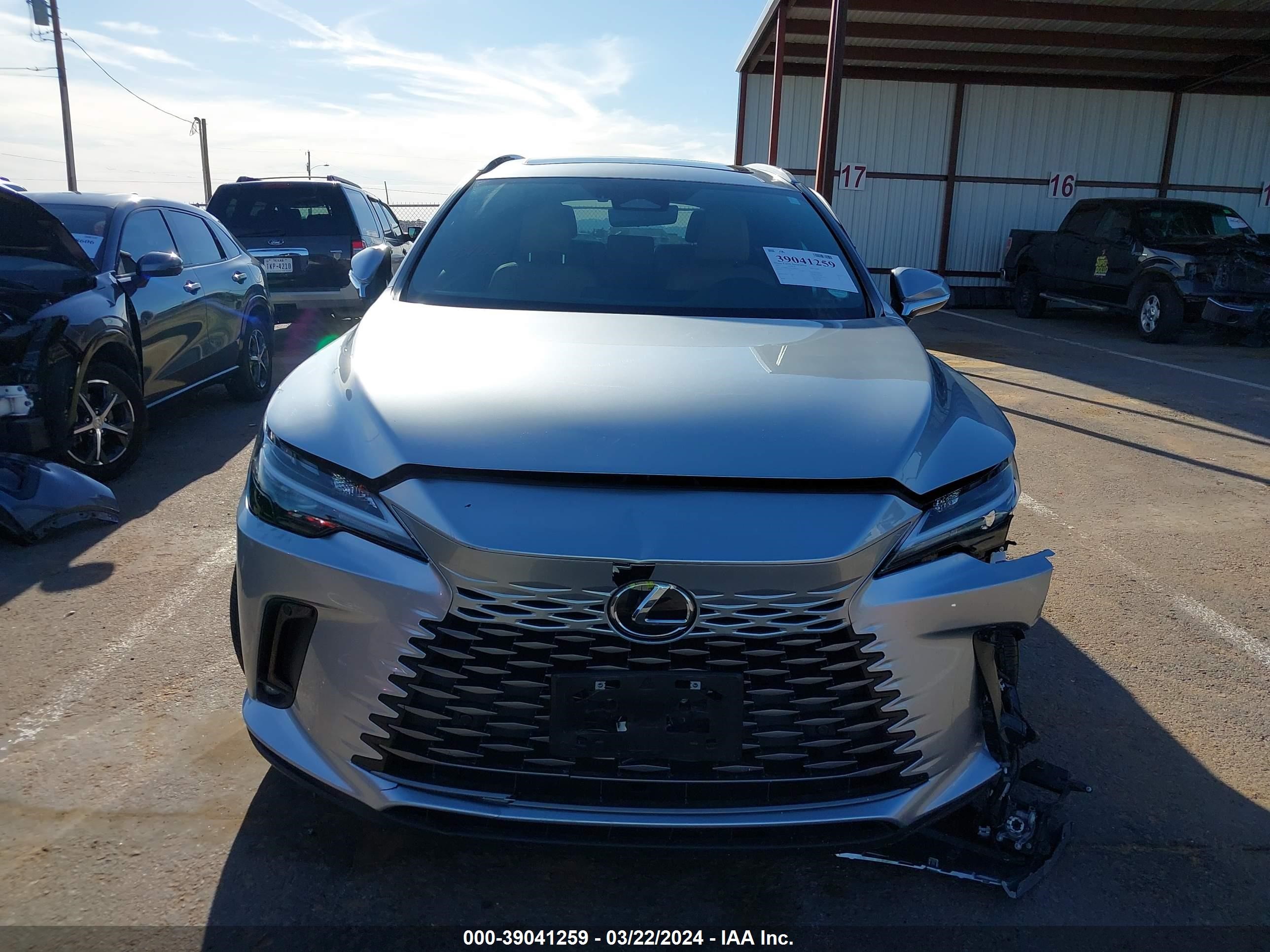 Photo 10 VIN: 2T2BBMCA0PC005256 - LEXUS RX 