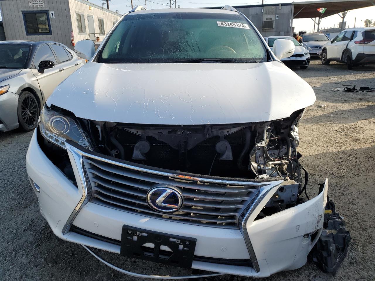 Photo 4 VIN: 2T2BC1BA0FC001722 - LEXUS RX 