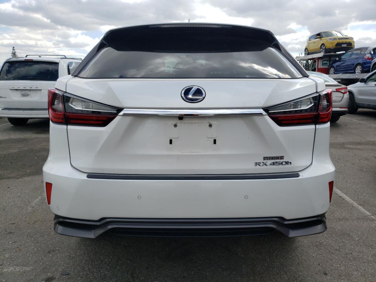 Photo 5 VIN: 2T2BGMCA6HC015874 - LEXUS RX 