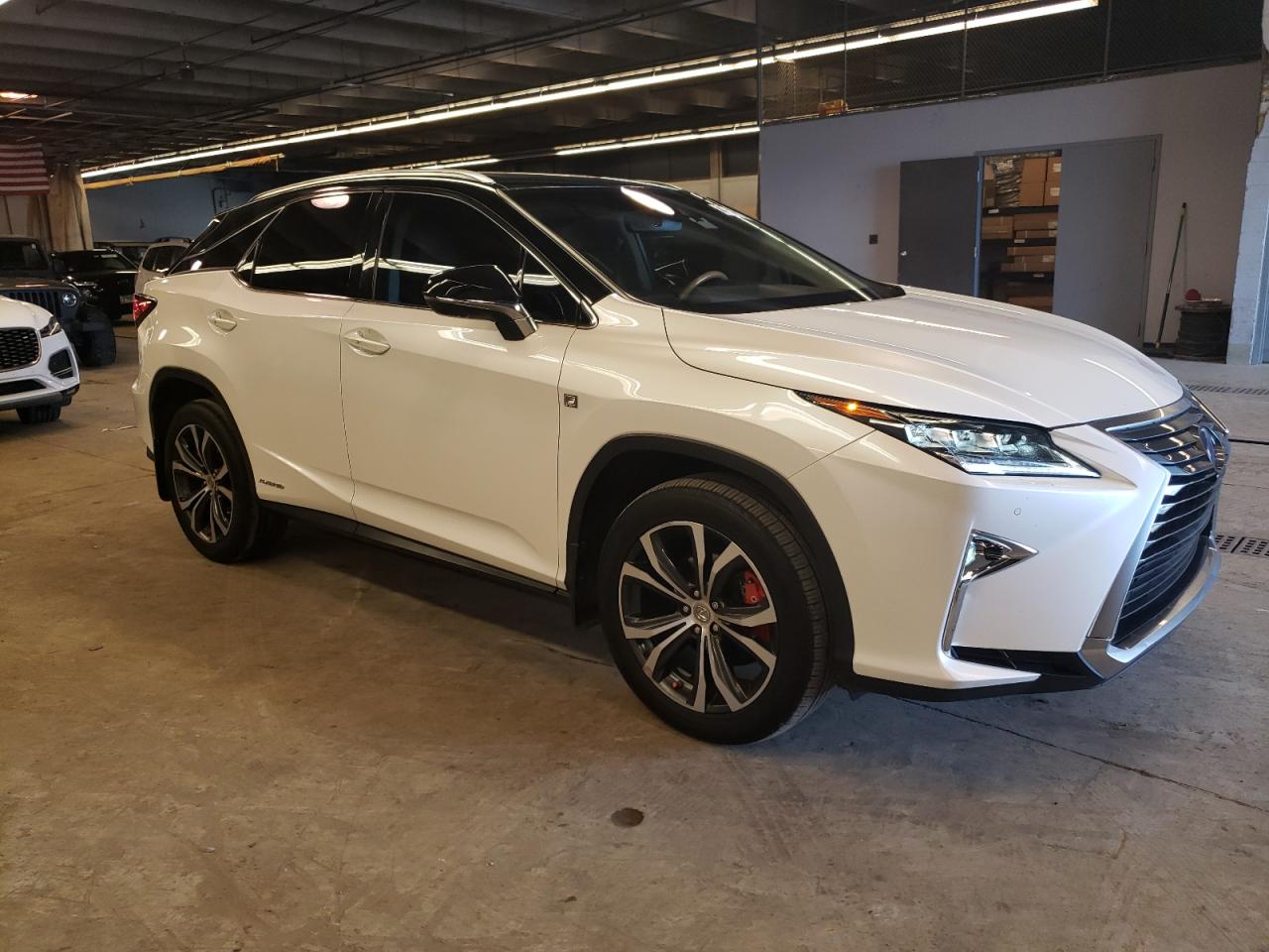 Photo 3 VIN: 2T2BGMCAXGC002026 - LEXUS RX 