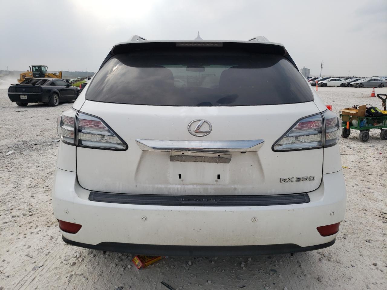 Photo 5 VIN: 2T2BK1BA0CC145446 - LEXUS RX 