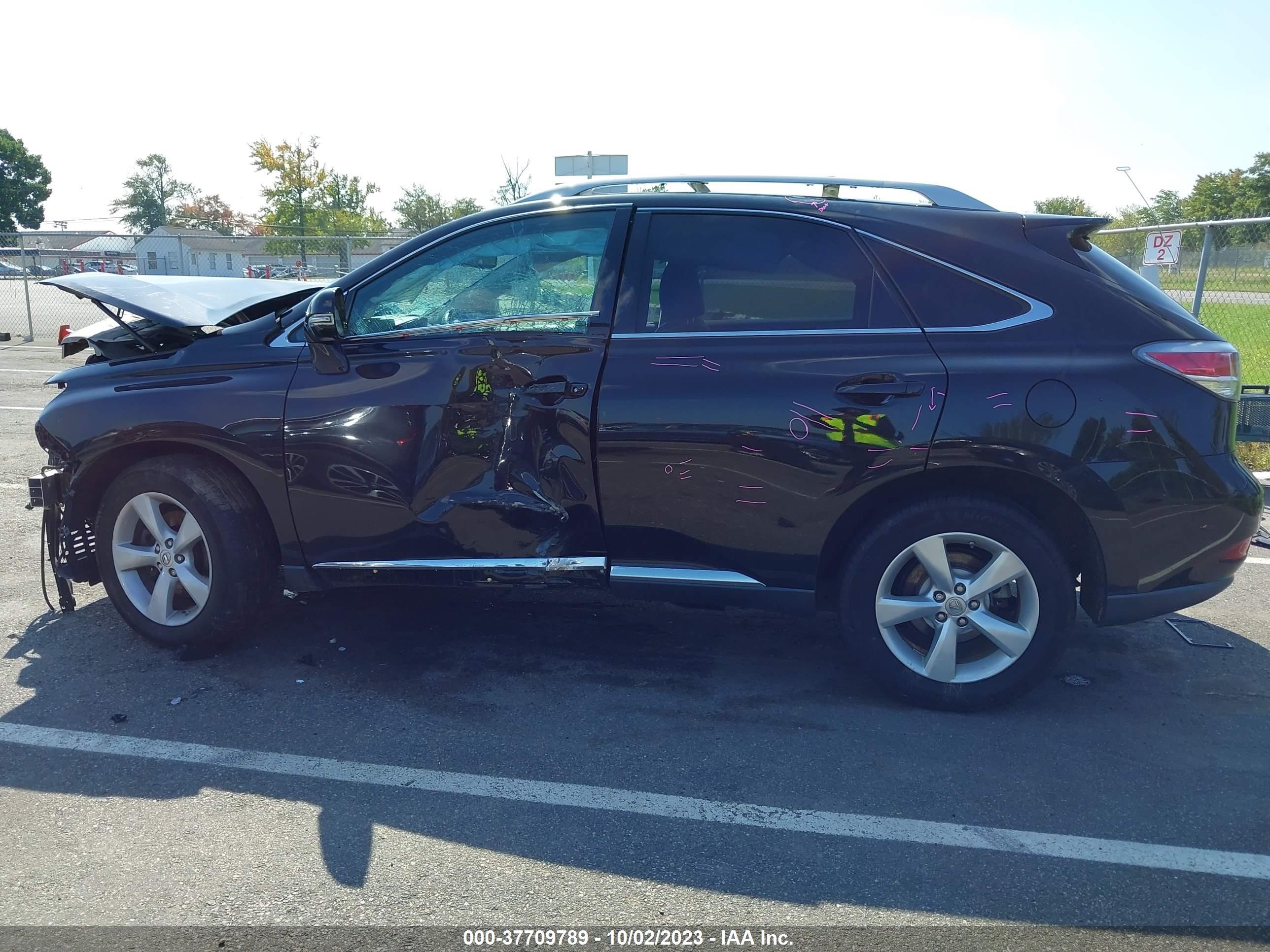 Photo 13 VIN: 2T2BK1BA0DC186872 - LEXUS RX 