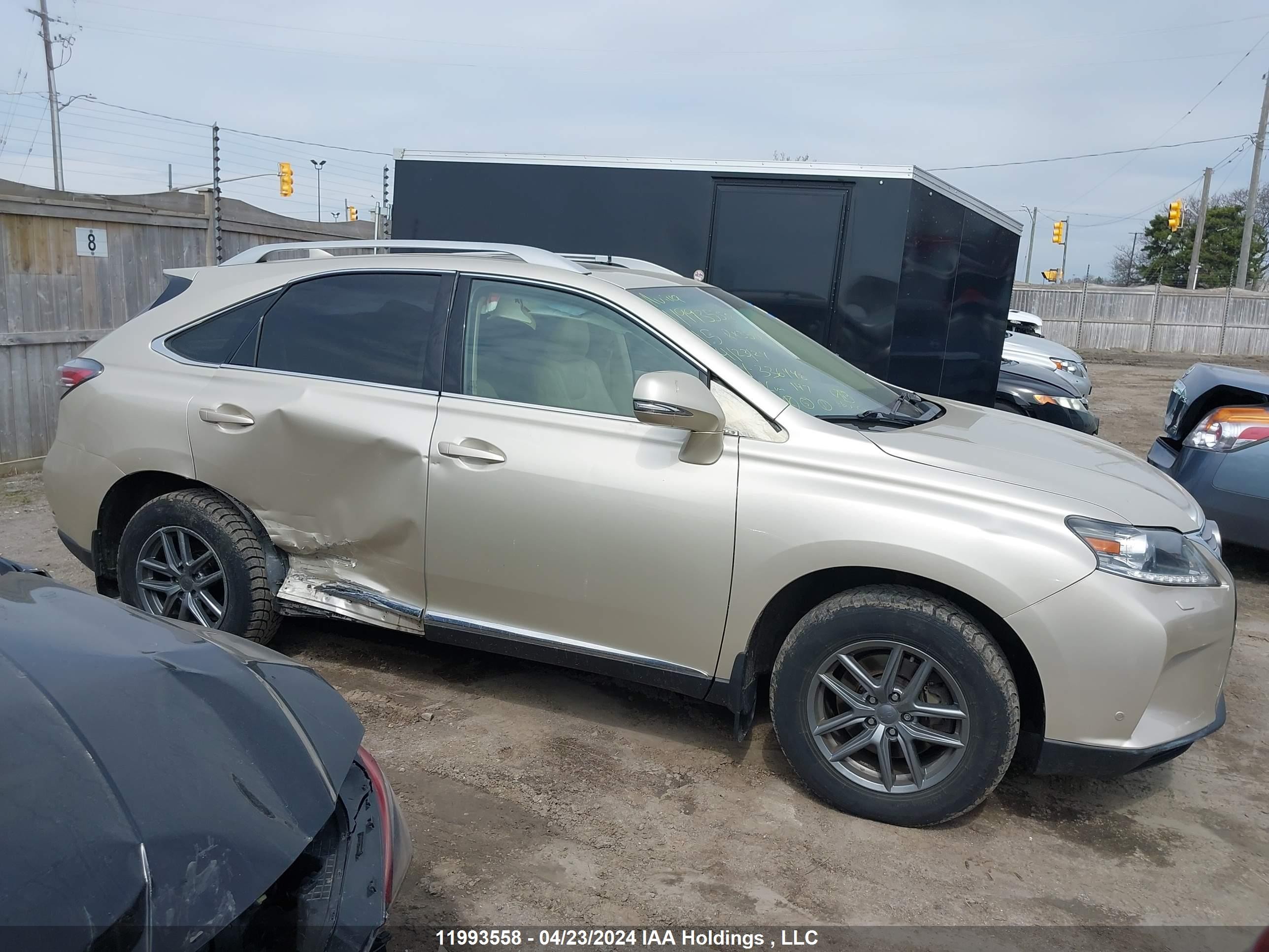 Photo 12 VIN: 2T2BK1BA0FC336448 - LEXUS RX 