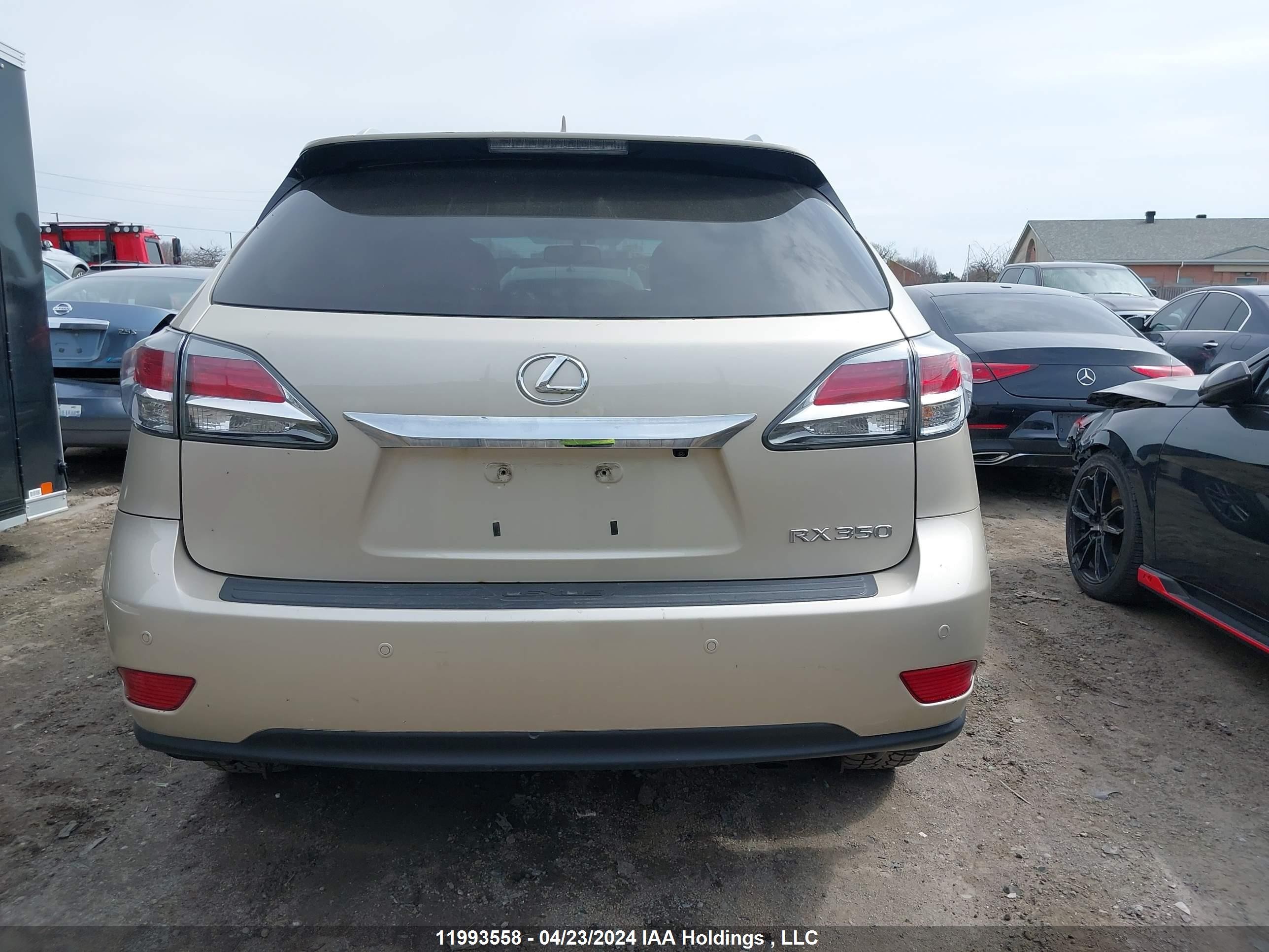 Photo 15 VIN: 2T2BK1BA0FC336448 - LEXUS RX 