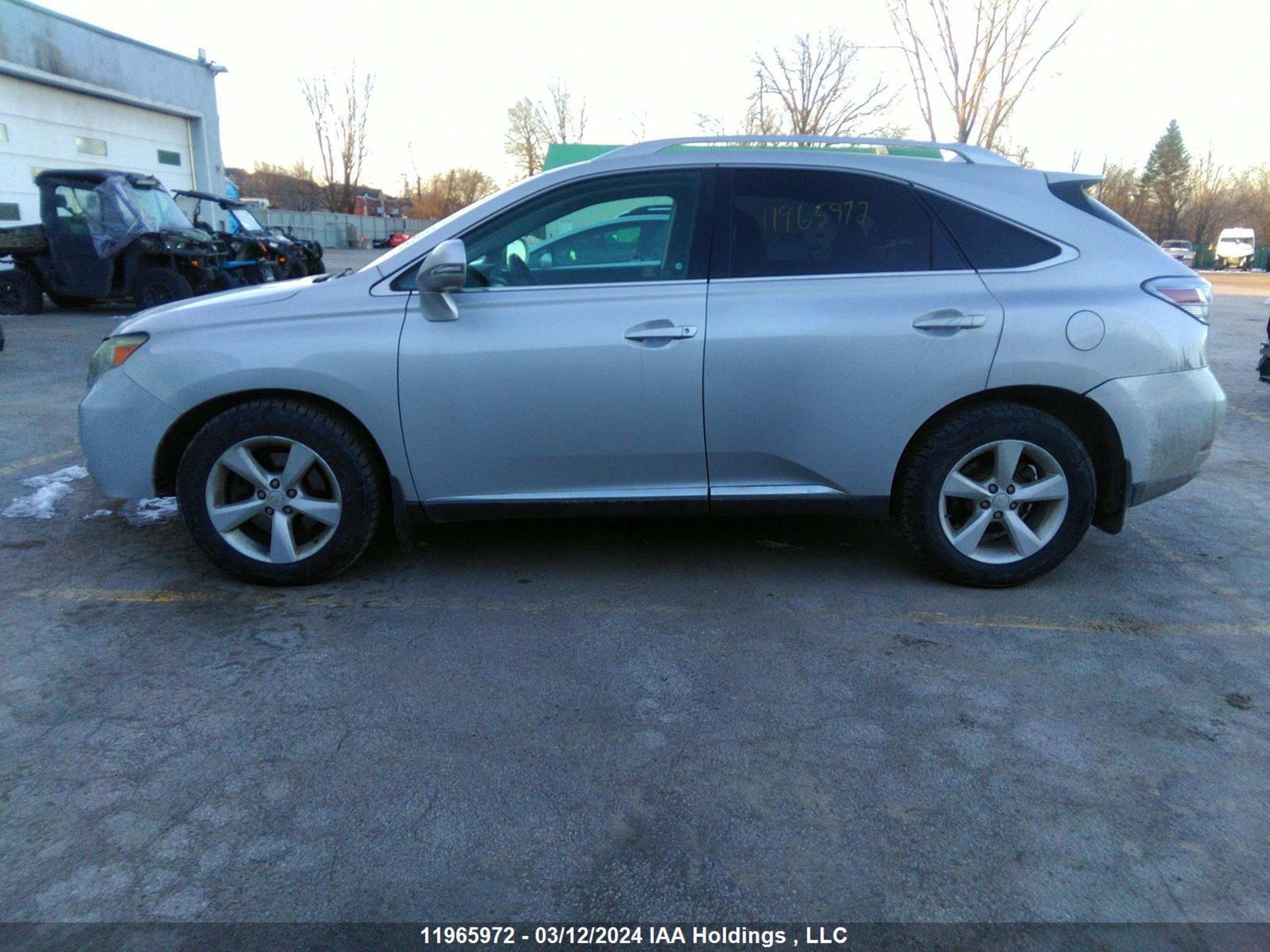 Photo 13 VIN: 2T2BK1BA1AC001871 - LEXUS RX 