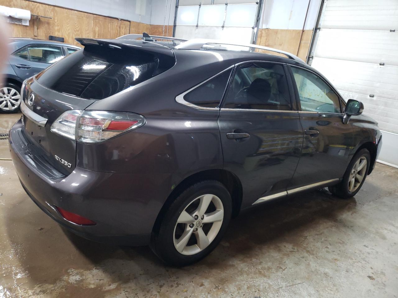 Photo 2 VIN: 2T2BK1BA1AC002597 - LEXUS RX 