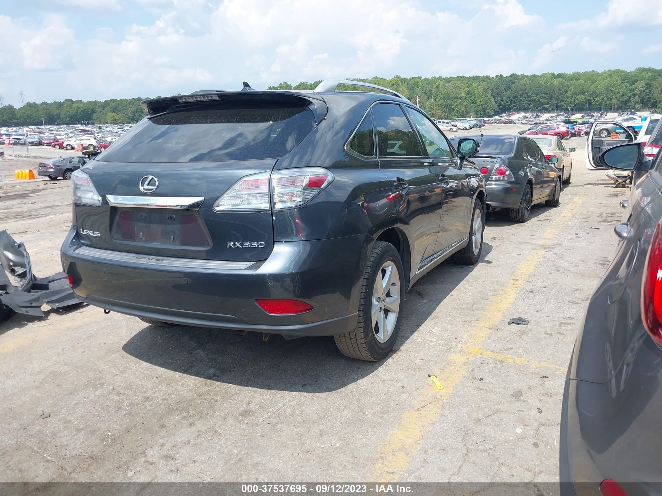 Photo 3 VIN: 2T2BK1BA2AC025094 - LEXUS RX 