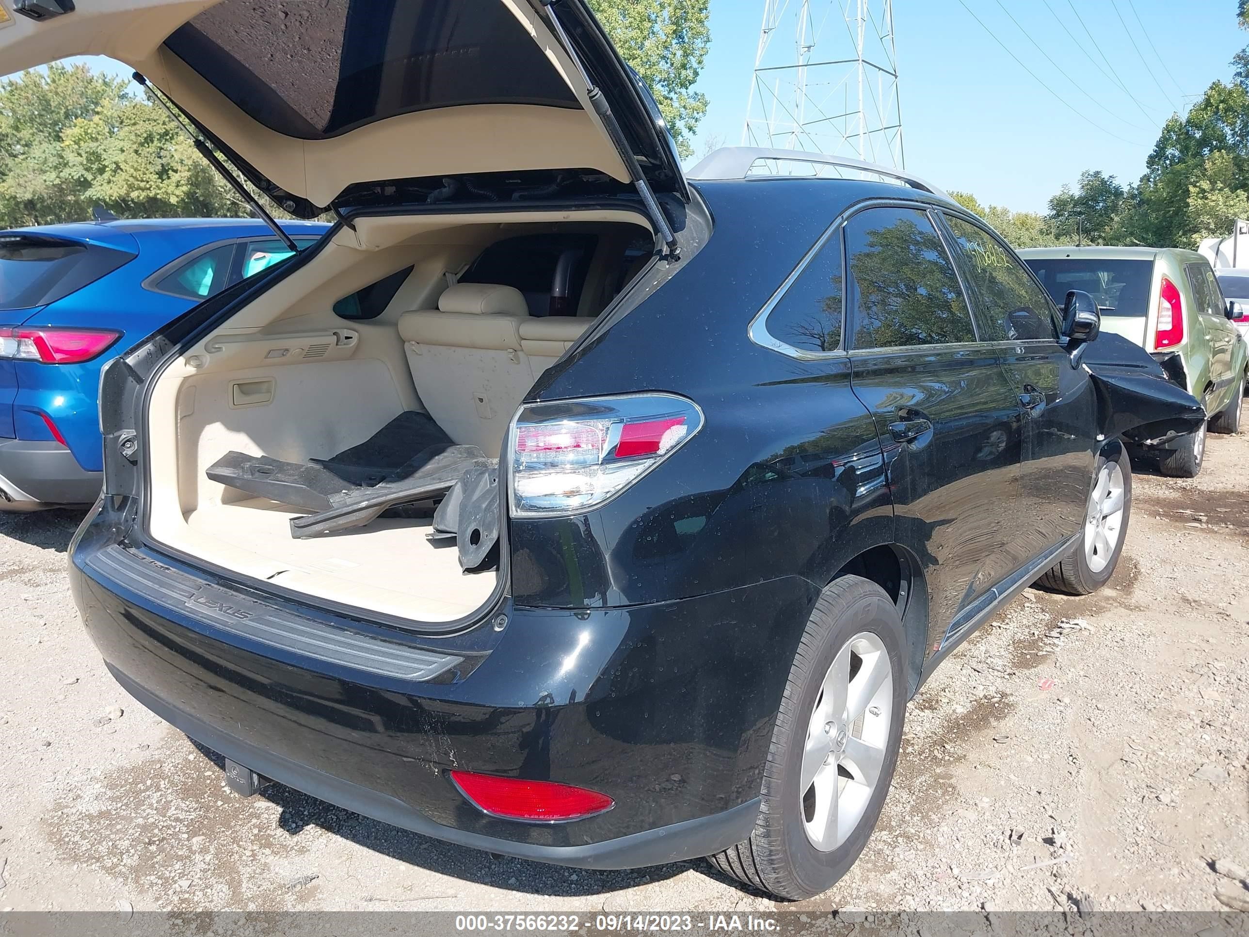 Photo 3 VIN: 2T2BK1BA2AC032918 - LEXUS RX 