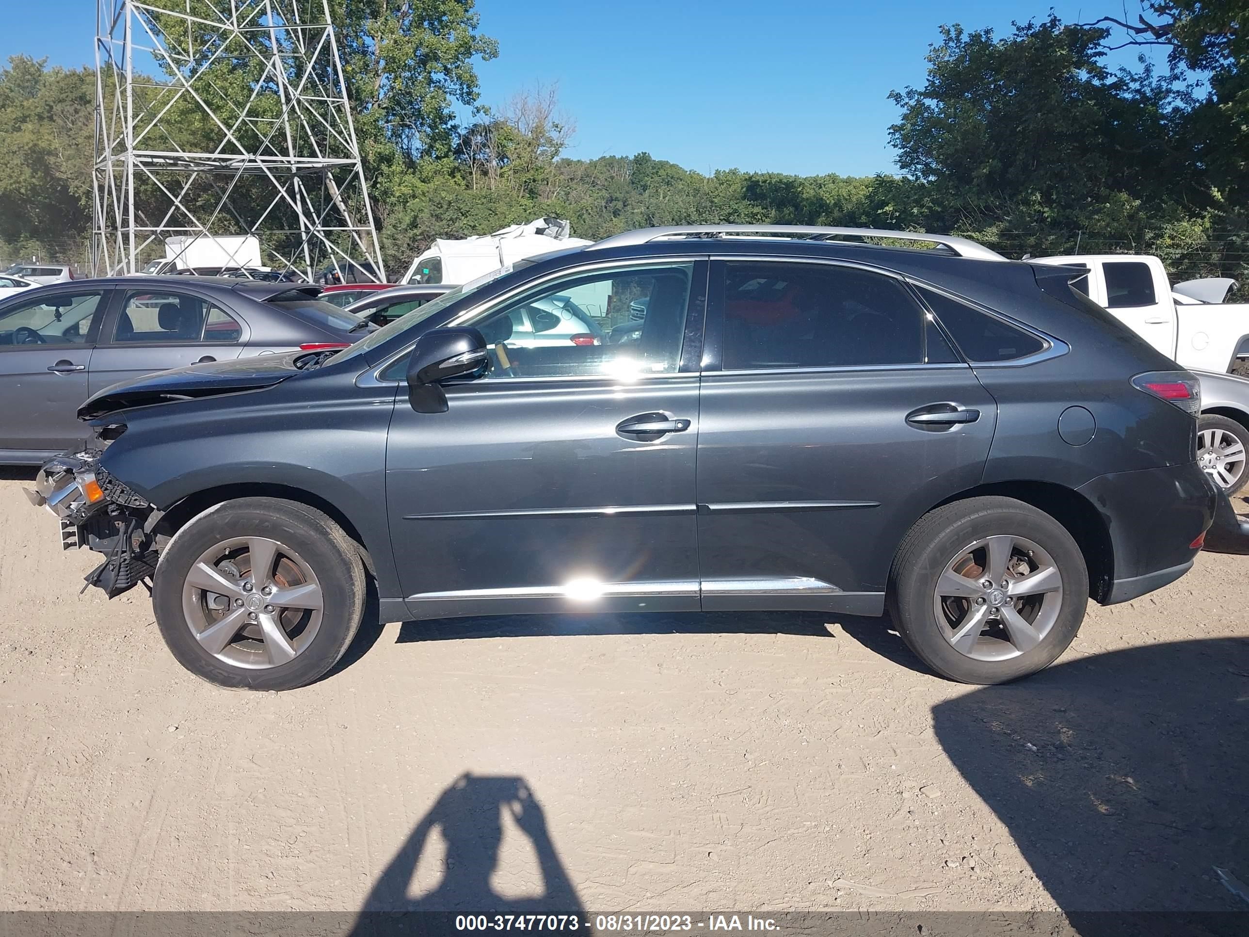 Photo 14 VIN: 2T2BK1BA2AC073839 - LEXUS RX 