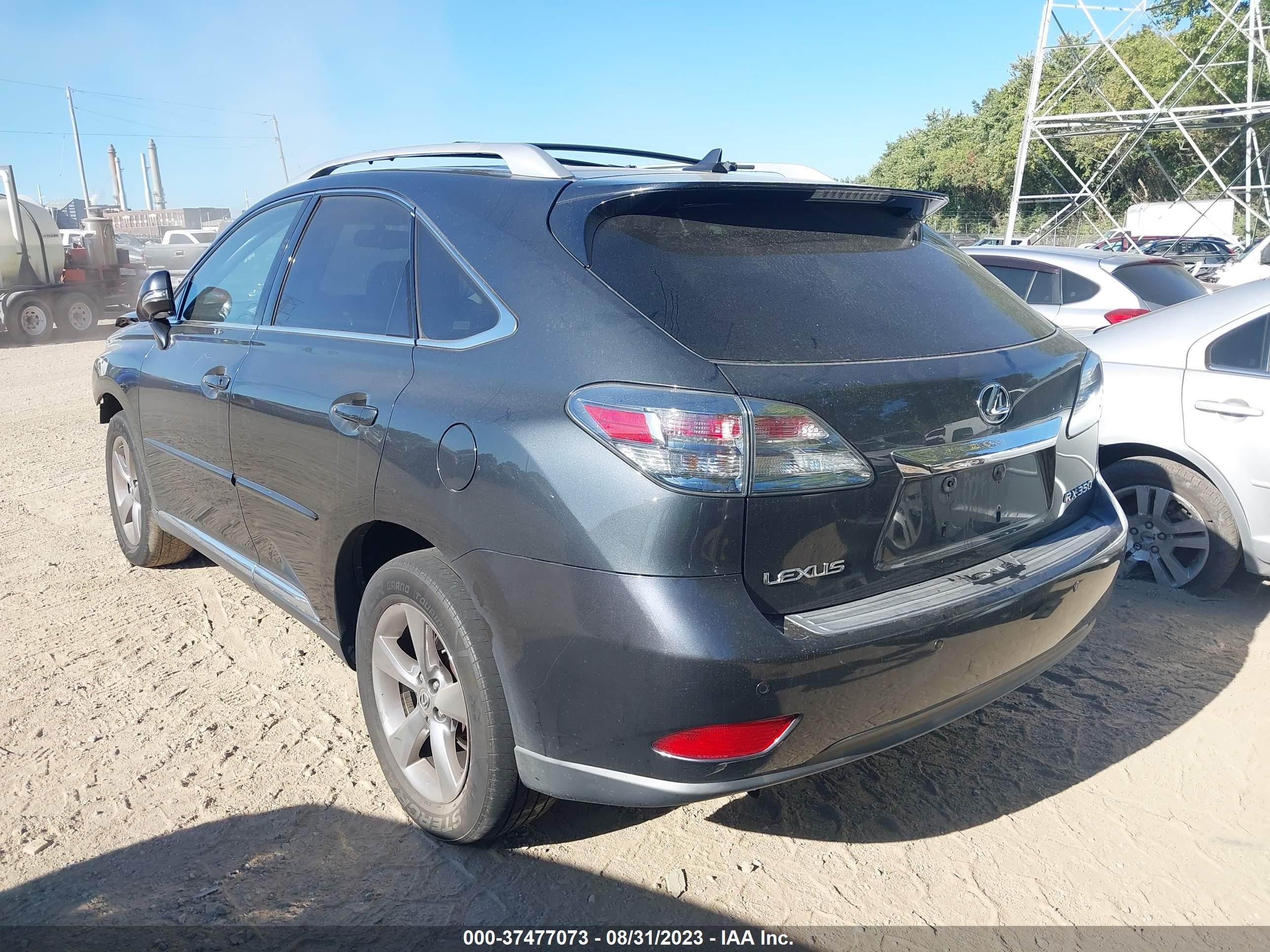 Photo 2 VIN: 2T2BK1BA2AC073839 - LEXUS RX 