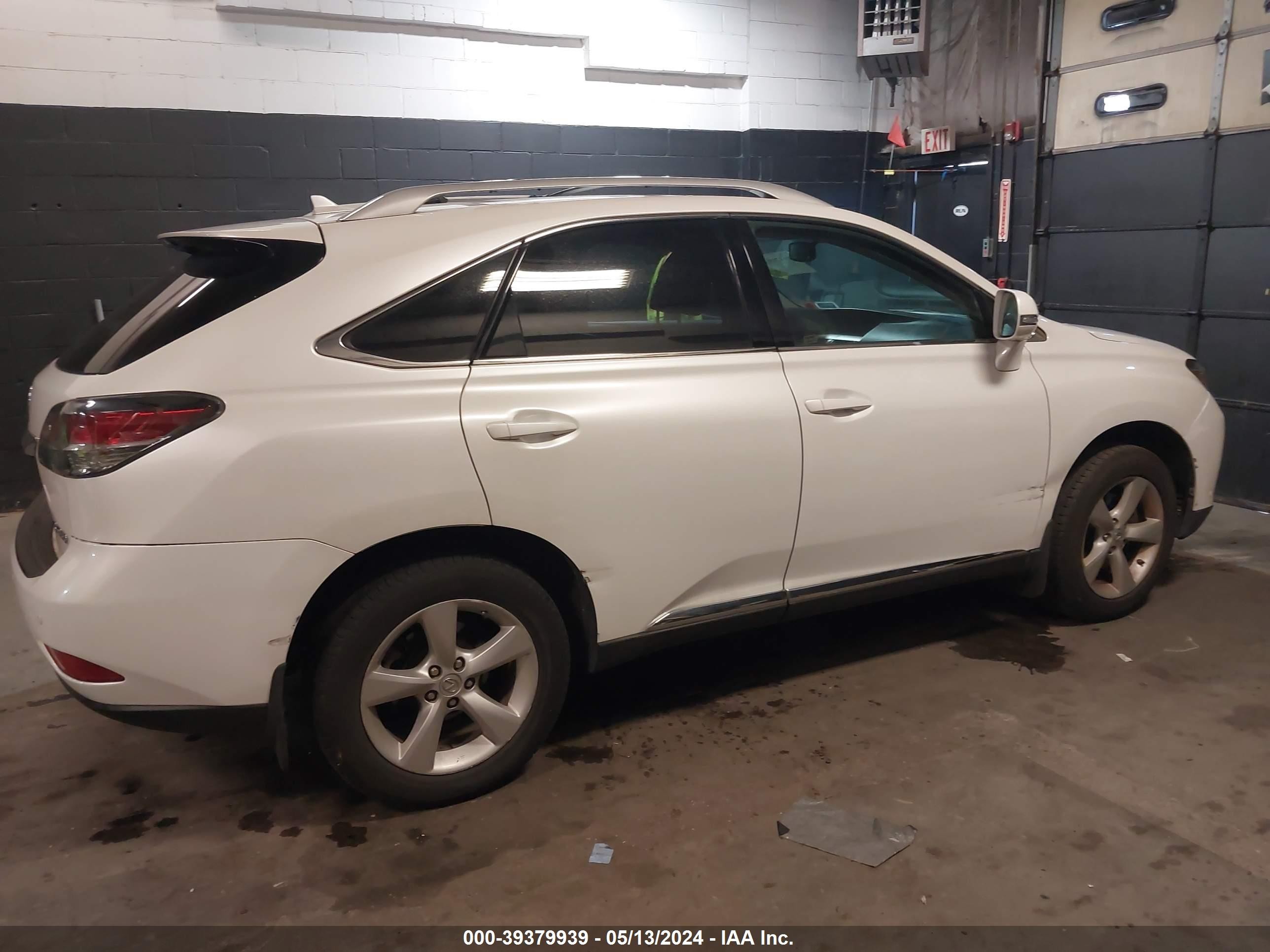 Photo 12 VIN: 2T2BK1BA2DC216731 - LEXUS RX 