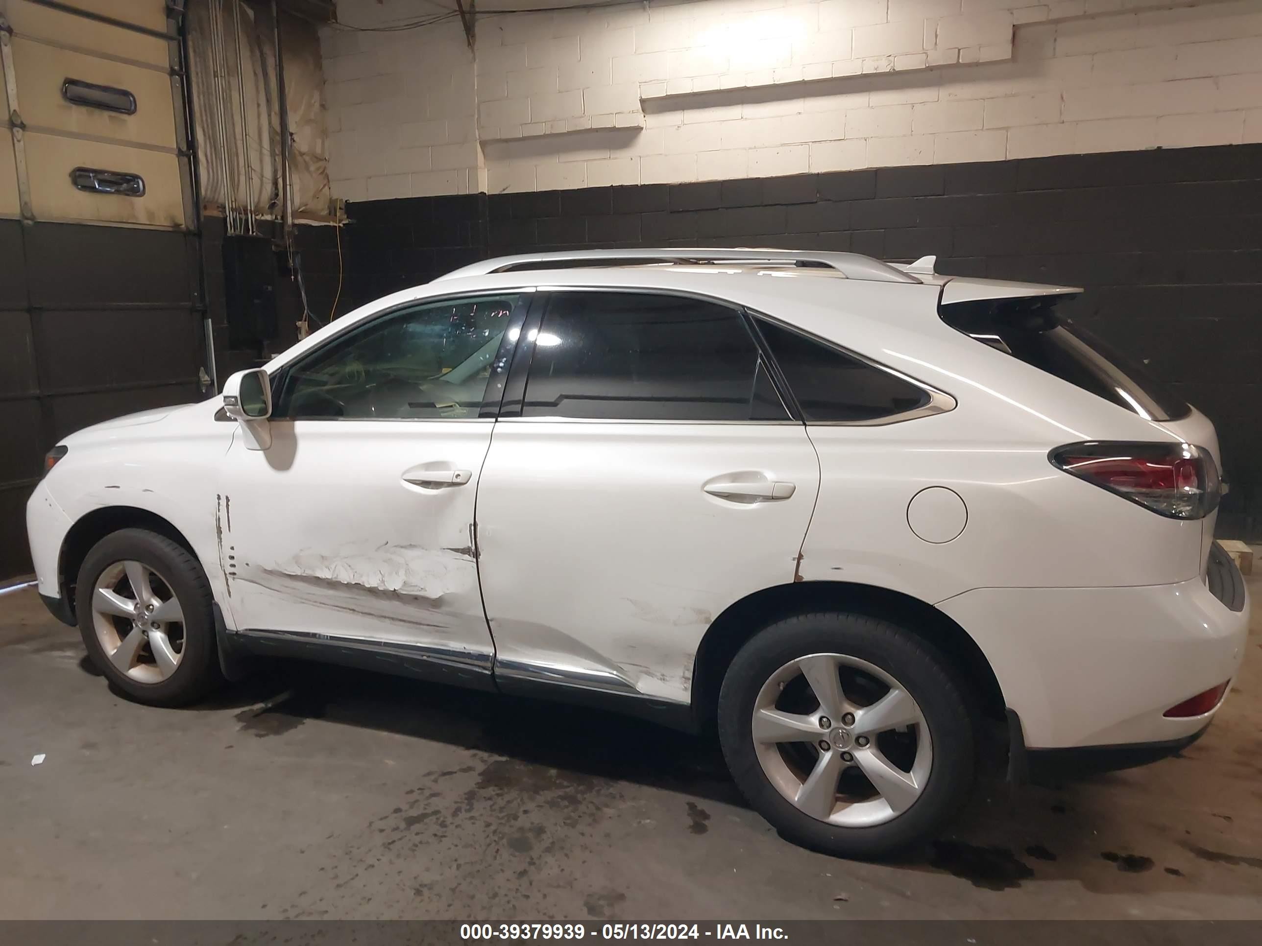 Photo 13 VIN: 2T2BK1BA2DC216731 - LEXUS RX 