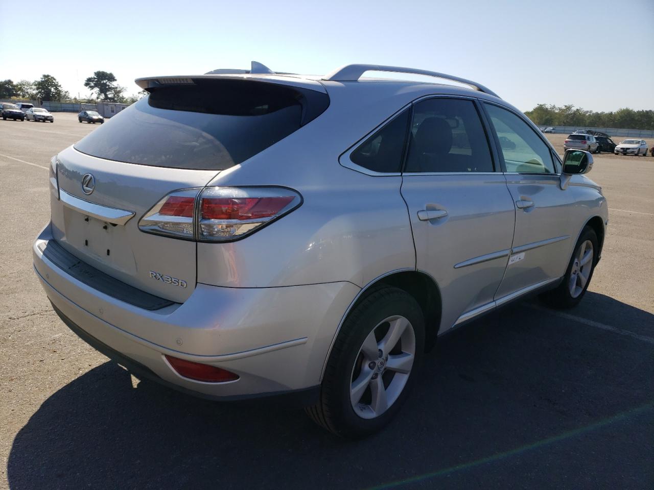 Photo 2 VIN: 2T2BK1BA2FC261722 - LEXUS RX 