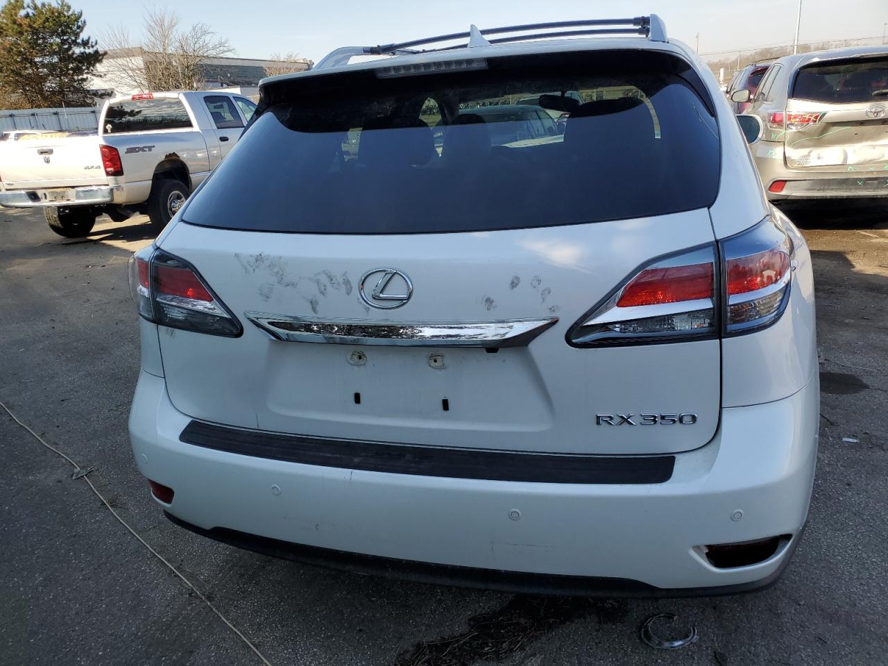 Photo 5 VIN: 2T2BK1BA2FC315715 - LEXUS RX 