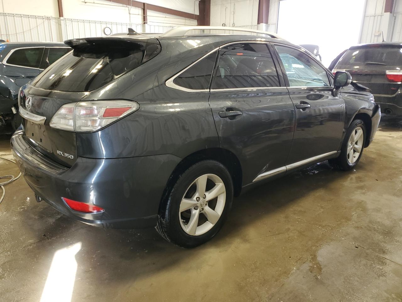 Photo 2 VIN: 2T2BK1BA3AC053888 - LEXUS RX 