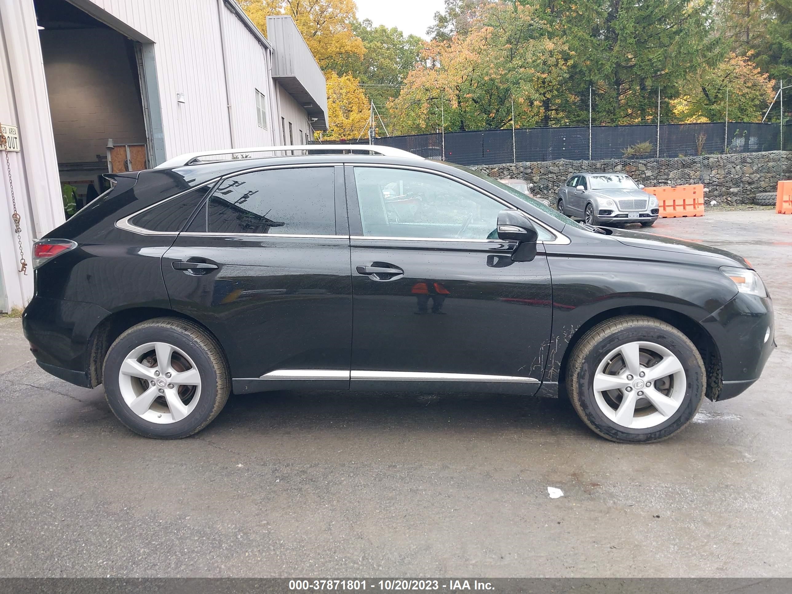 Photo 12 VIN: 2T2BK1BA3DC166311 - LEXUS RX 